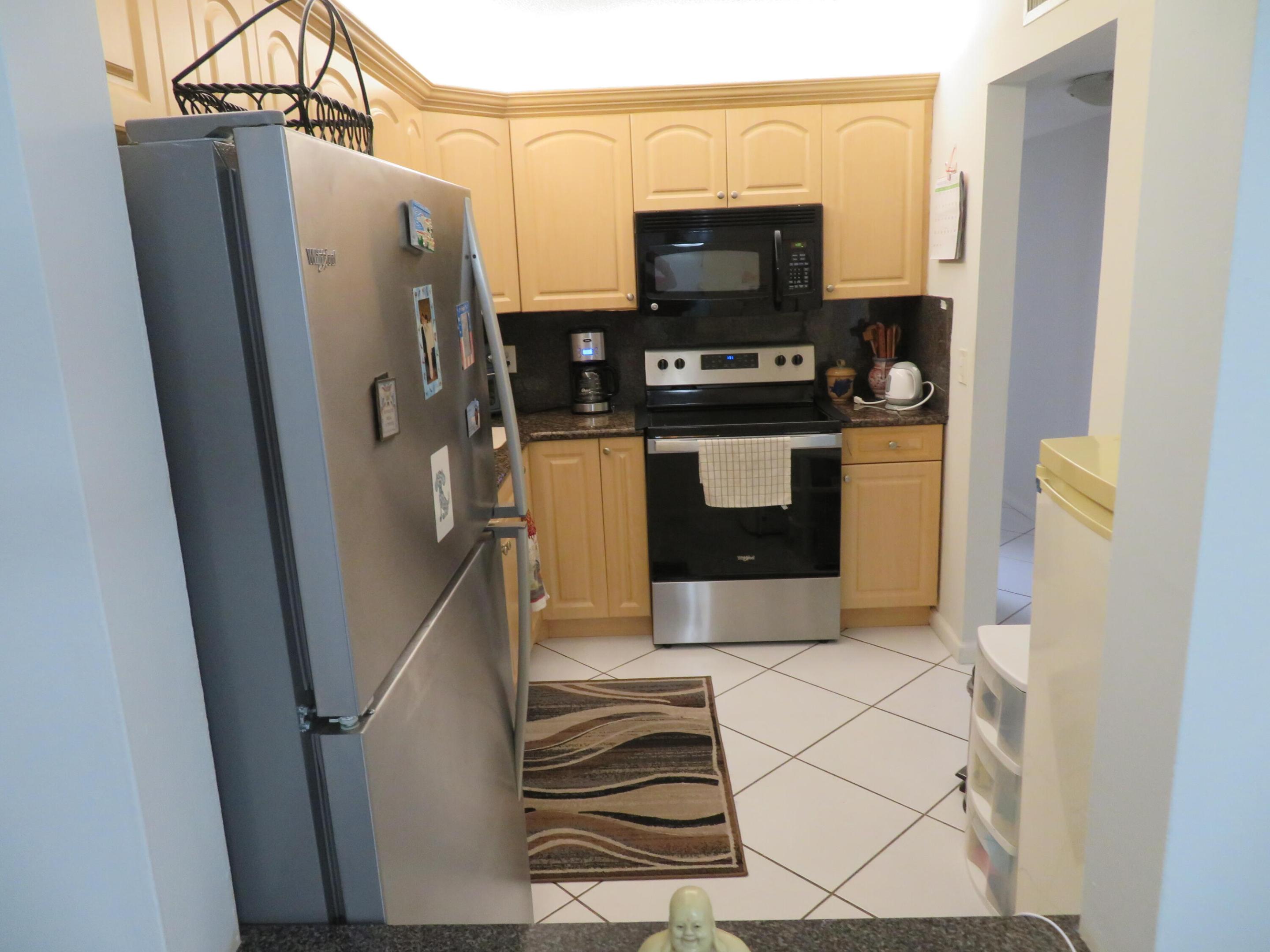 EDGEWOOD SOUTH CONDO - Residential