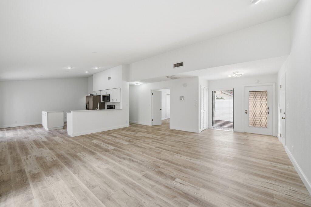 RAINBERRY LAKE PH IV-A - Residential