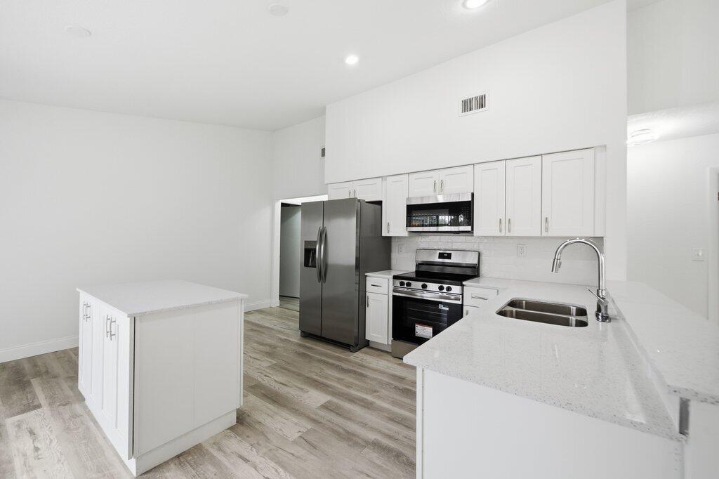 RAINBERRY LAKE PH IV-A - Residential