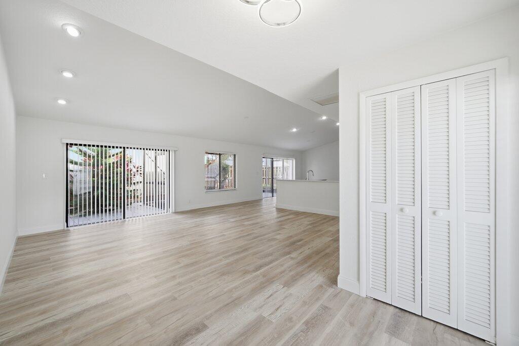 RAINBERRY LAKE PH IV-A - Residential