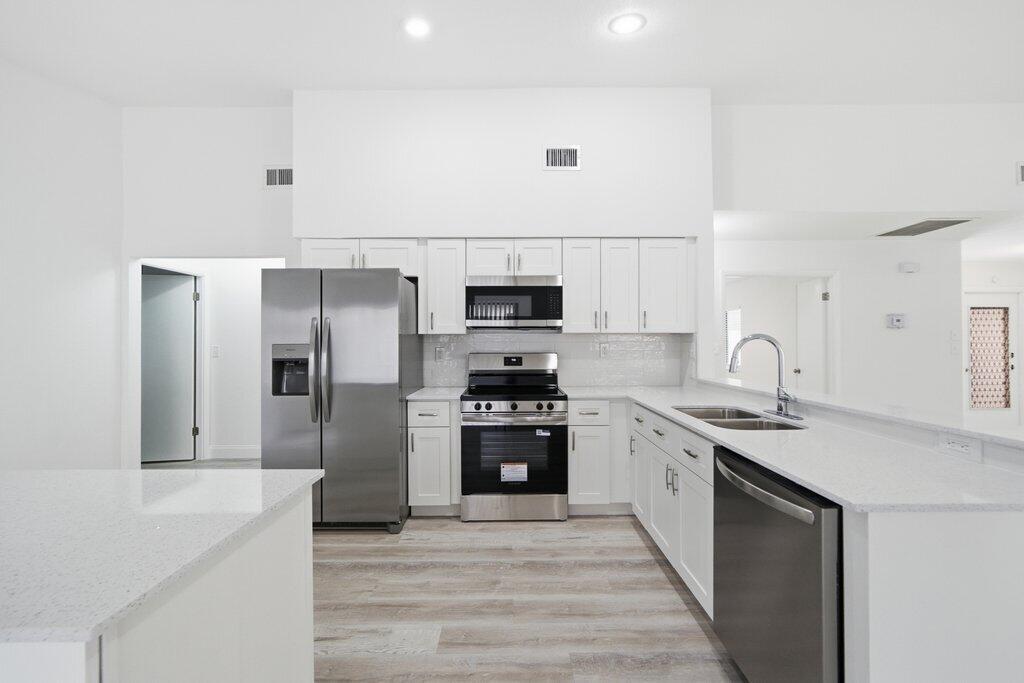 RAINBERRY LAKE PH IV-A - Residential