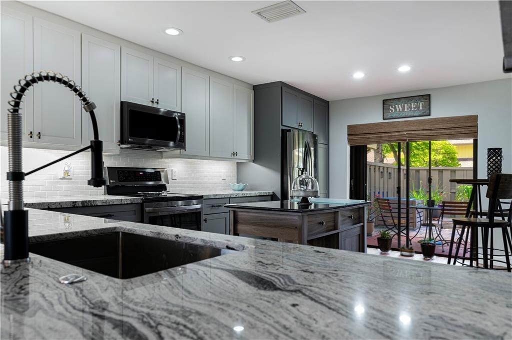 The Woodlands Of Deer Cre - Residential