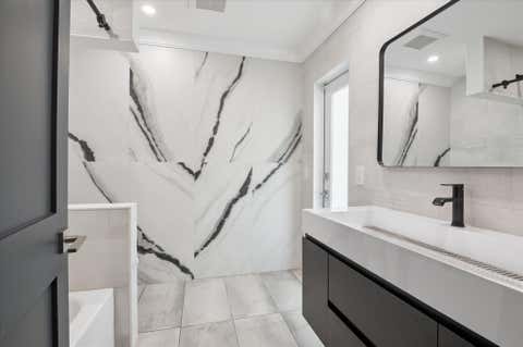 Tiny photo for 4601 W Hawthorne Circle, Hollywood, FL 33021 (MLS # B26050863)
