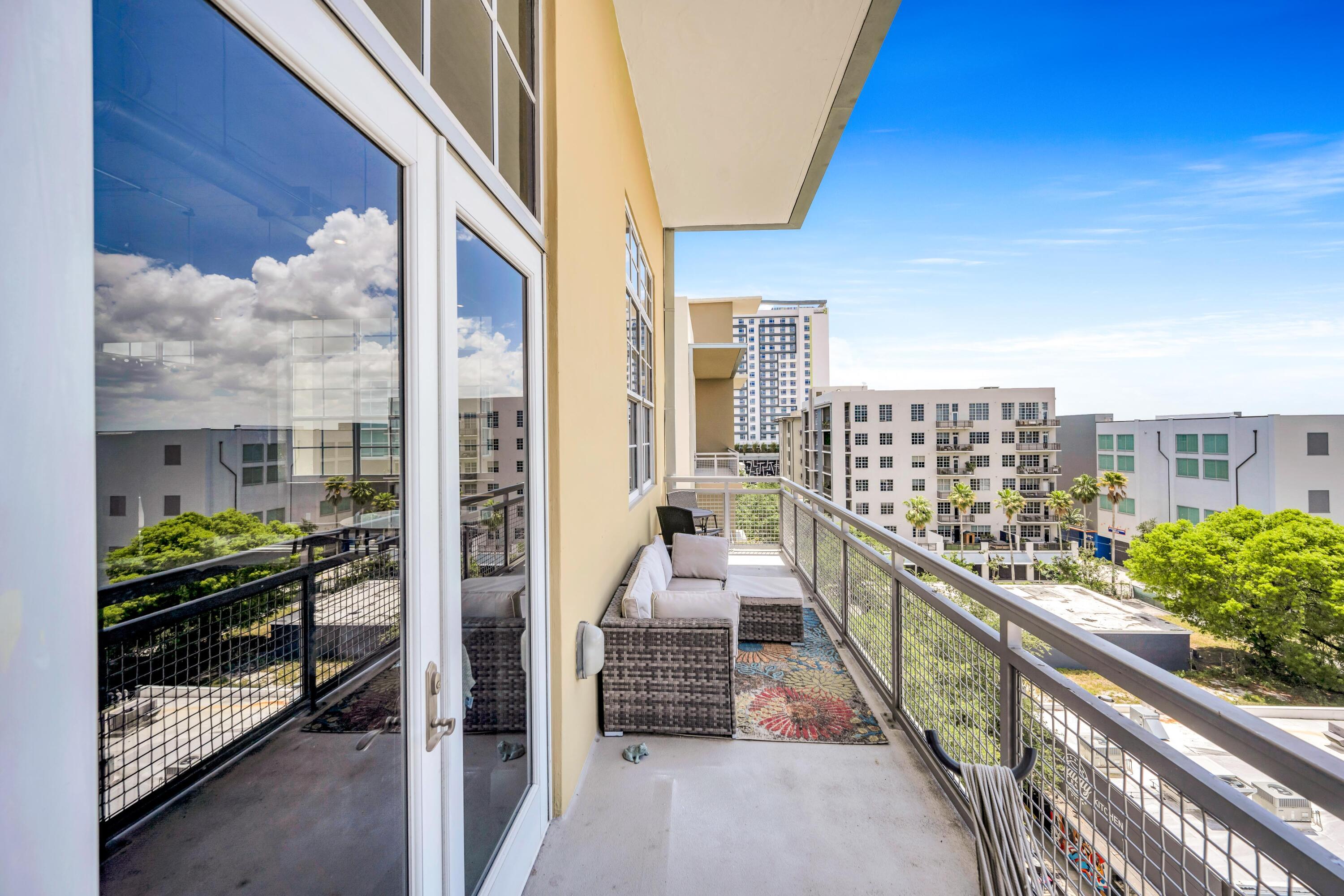 AVENUE LOFTS CONDO FOUR - Residential