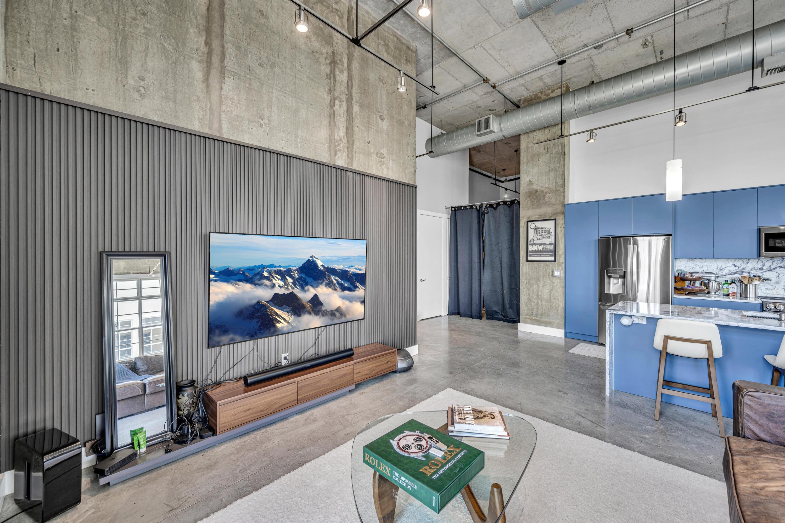 AVENUE LOFTS CONDO FOUR - Residential