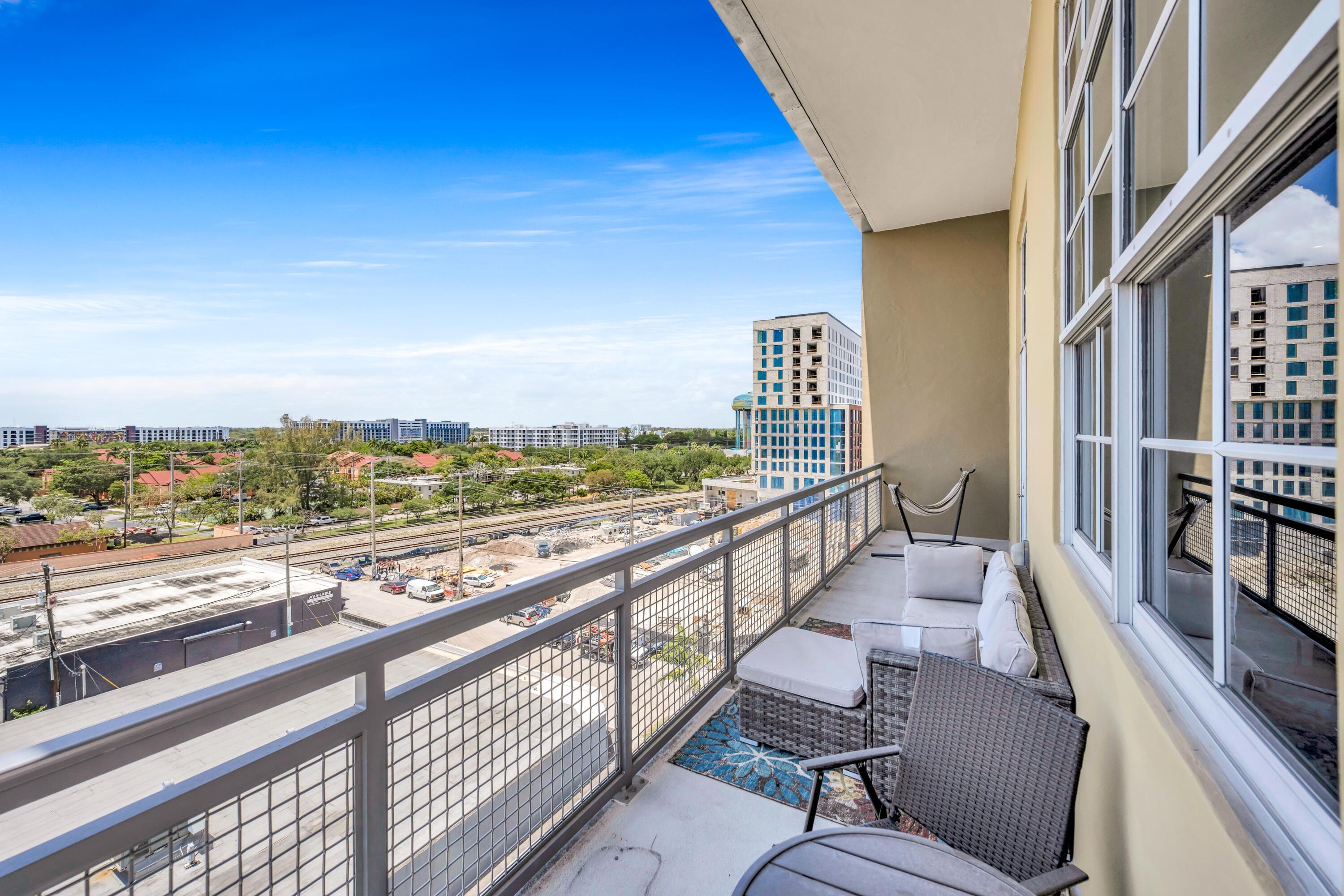 AVENUE LOFTS CONDO FOUR - Residential