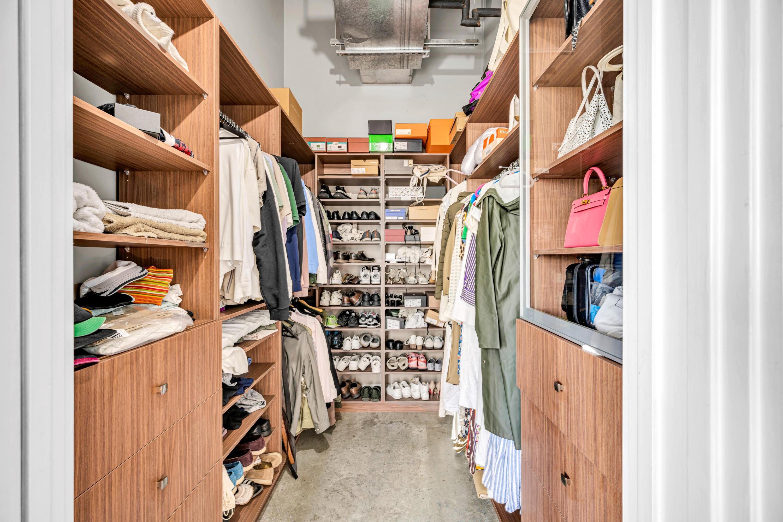 AVENUE LOFTS CONDO FOUR - Residential