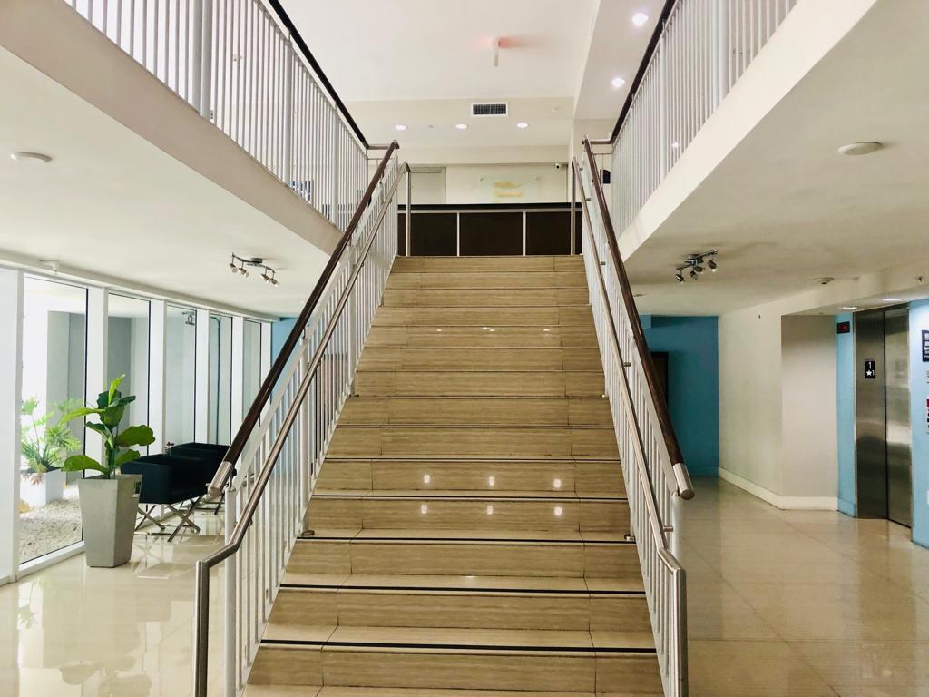 View photos, virtual tours, details... 601 NE 23RD Street 907
