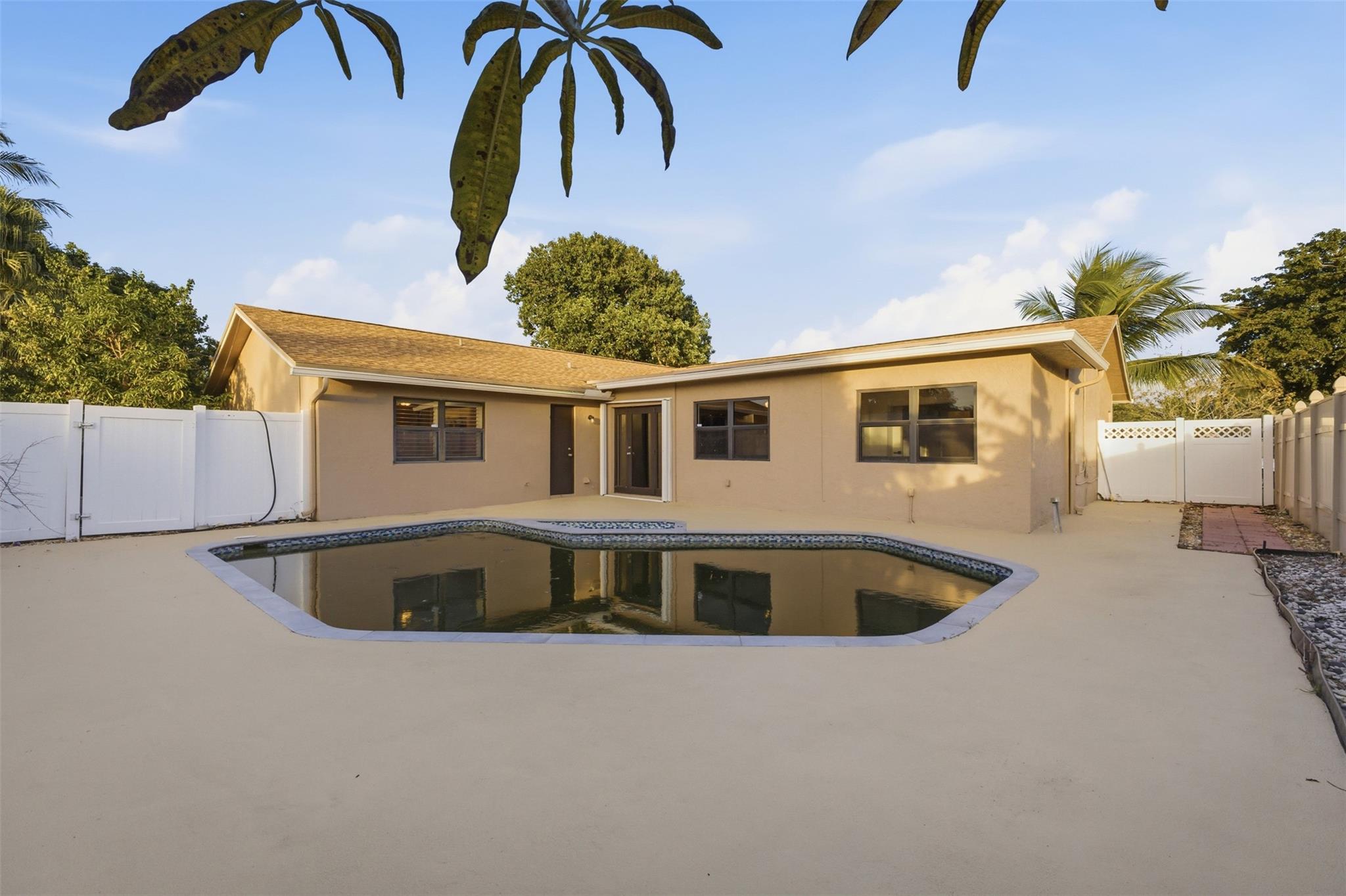 Greenwood 92-48 B - Residential