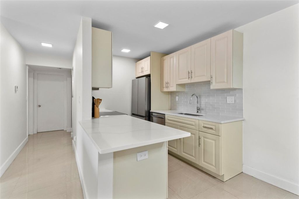 Photo of 11605 NW 29th Court #2D, Coral Springs, FL 33065 (MLS # F10489947)