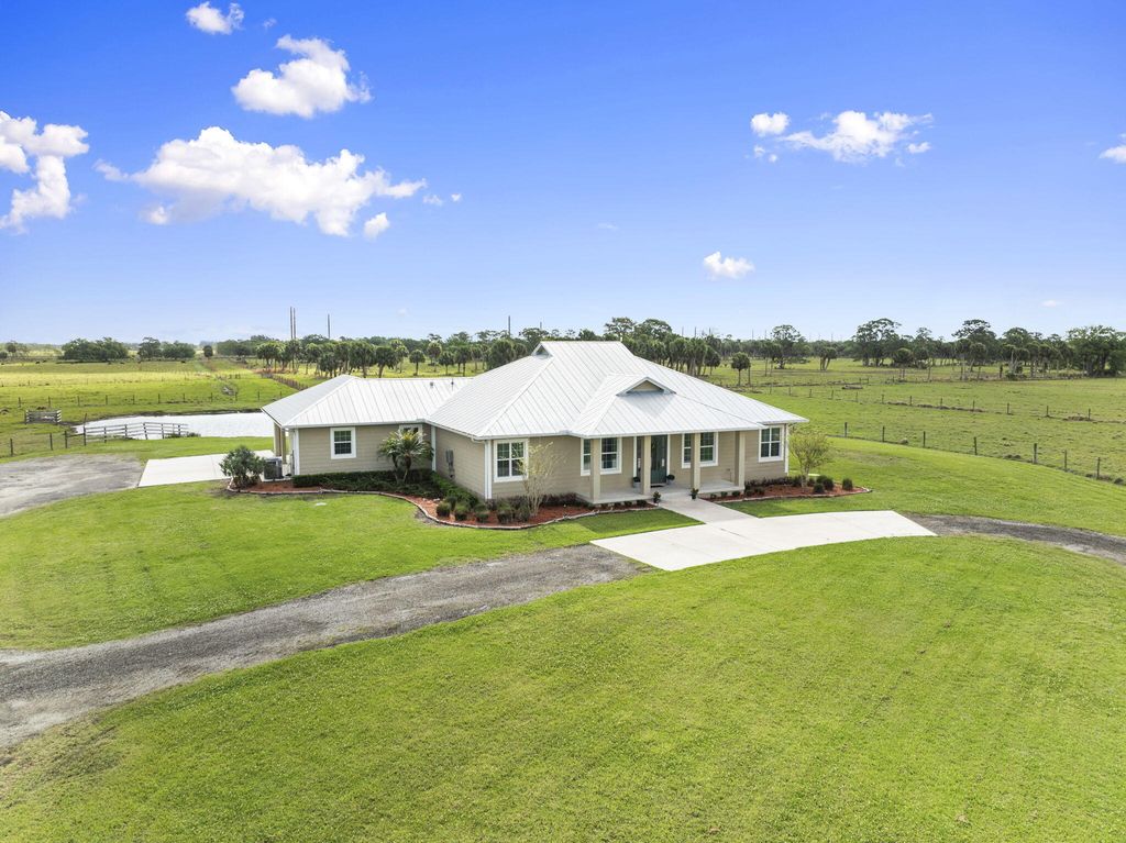 Photo of 1720 S Brocksmith Road, Fort Pierce, FL 34945 (MLS # B26011857)