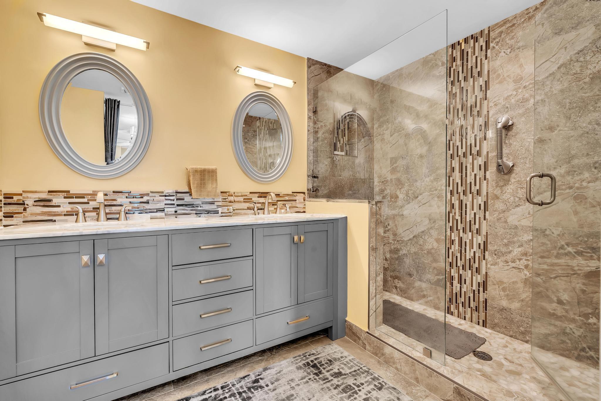 SOUTHAMPTON CONDOMINIUM - Residential