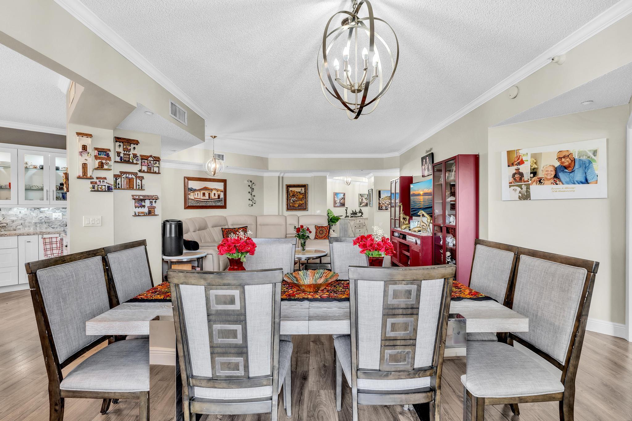 SOUTHAMPTON CONDOMINIUM - Residential
