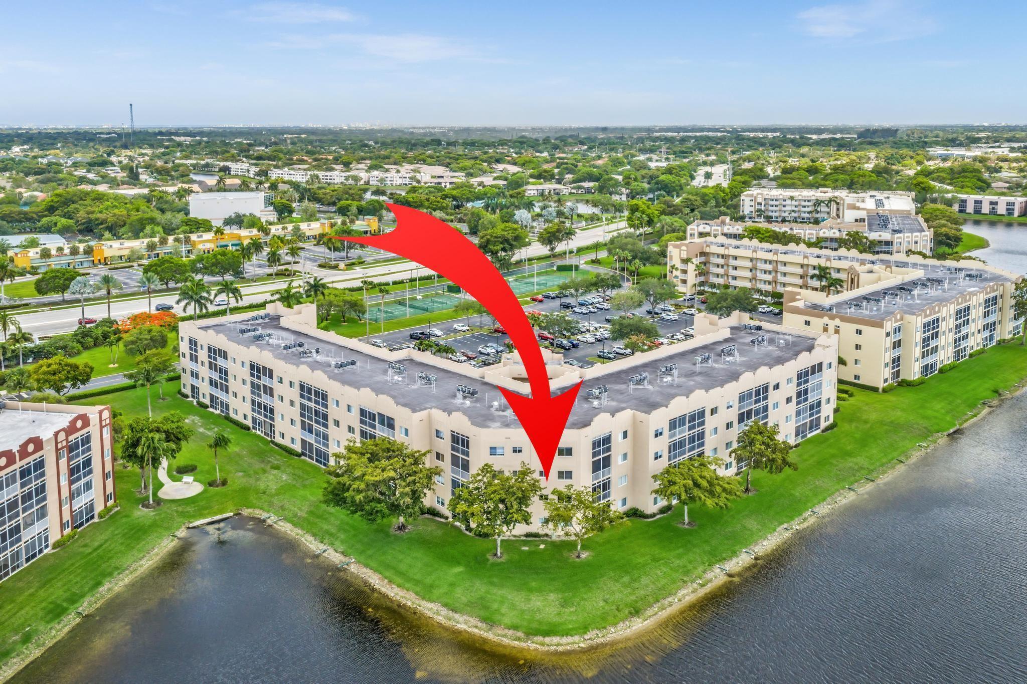 SOUTHAMPTON CONDOMINIUM - Residential