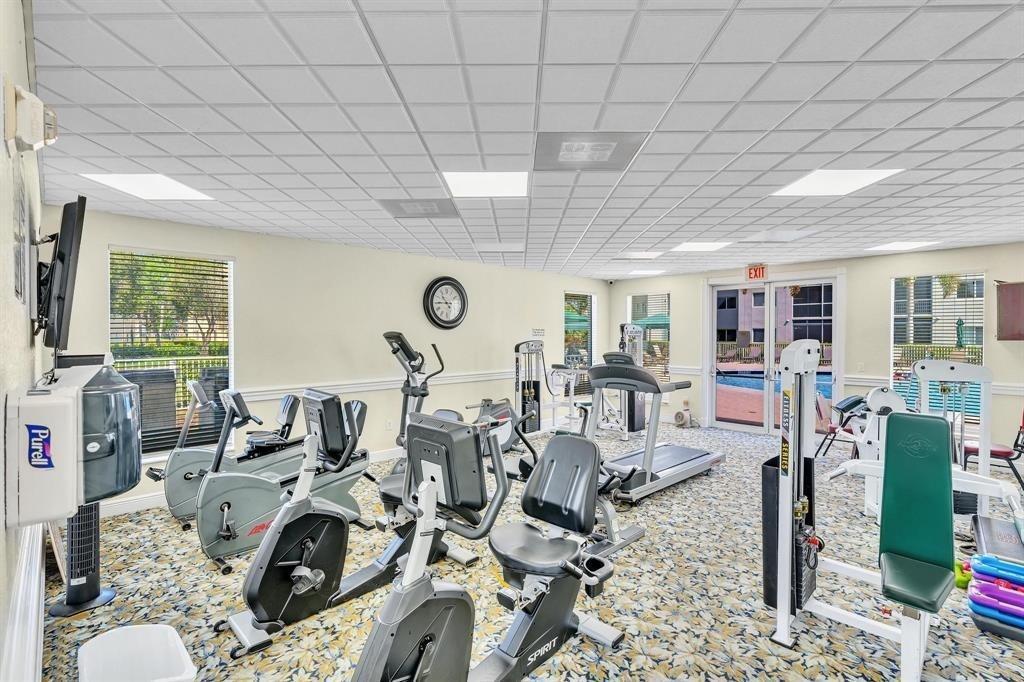 SOUTHAMPTON CONDOMINIUM - Residential
