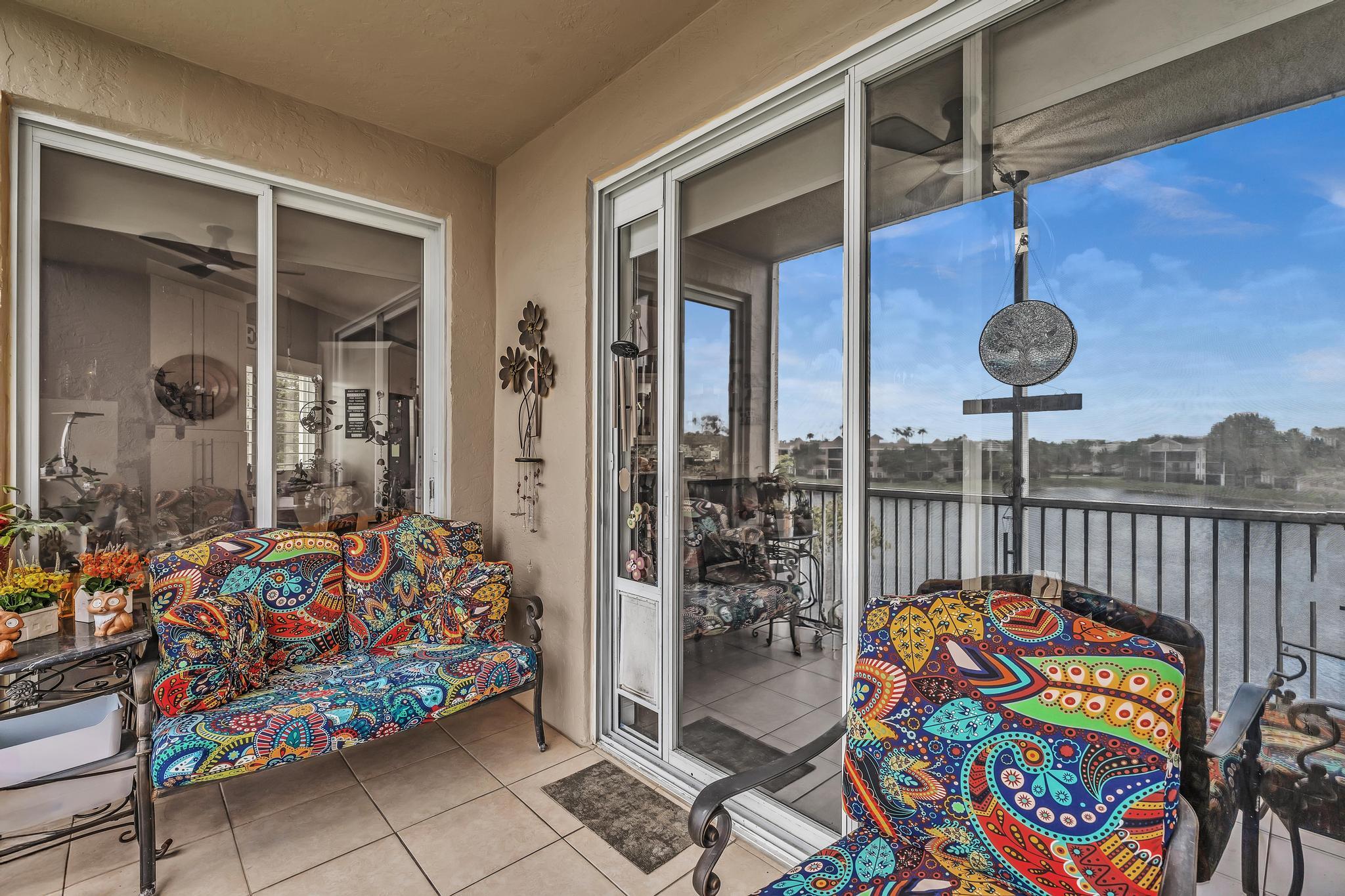 SOUTHAMPTON CONDOMINIUM - Residential
