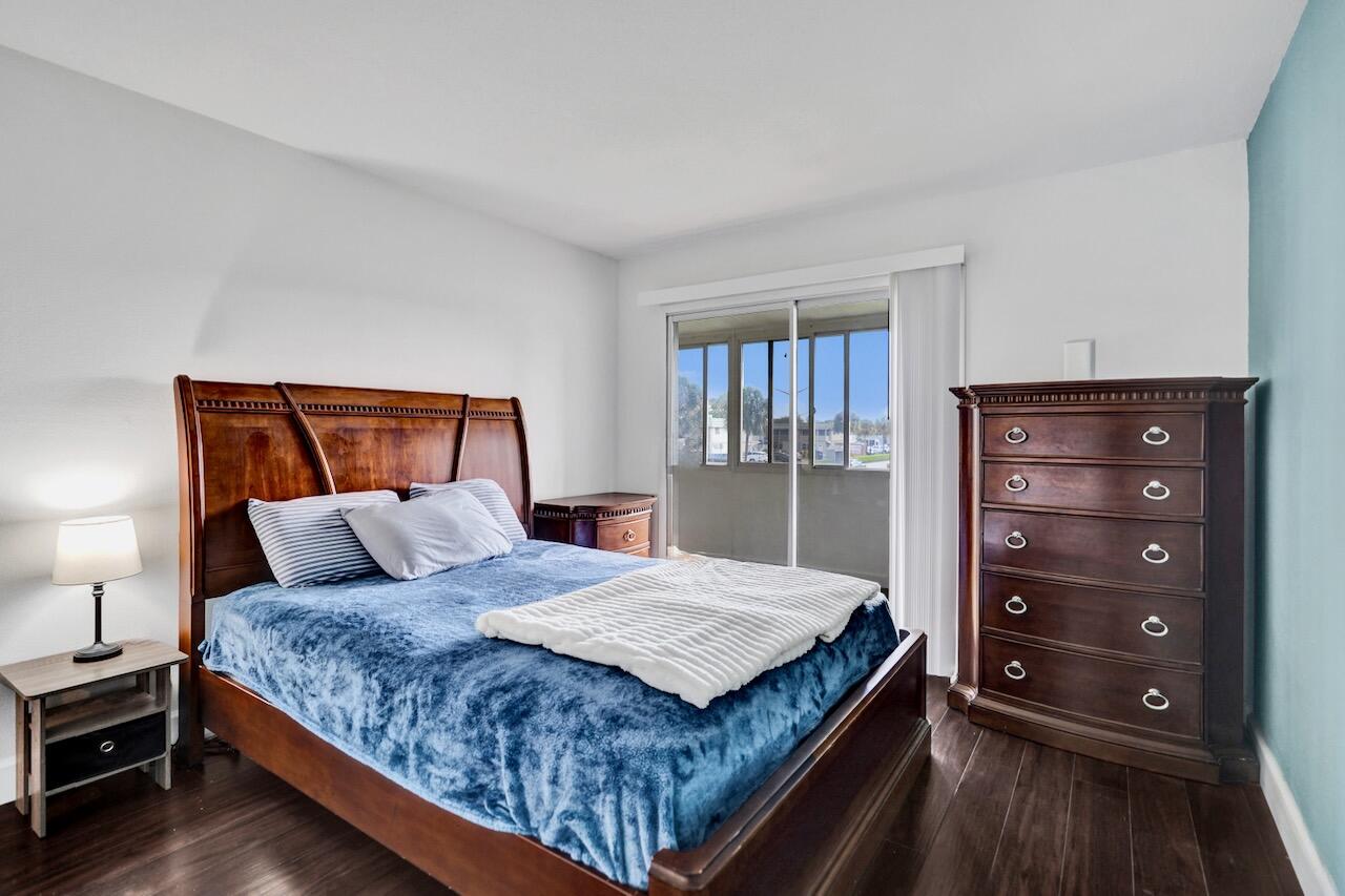 KINGS POINT MONACO CONDOS - Residential