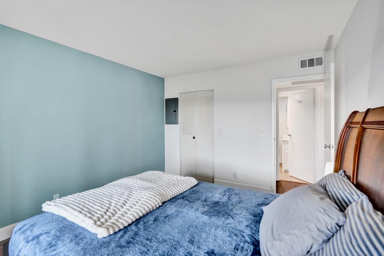 KINGS POINT MONACO CONDOS - Residential