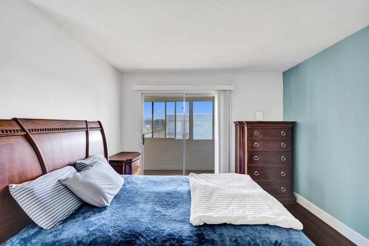 KINGS POINT MONACO CONDOS - Residential