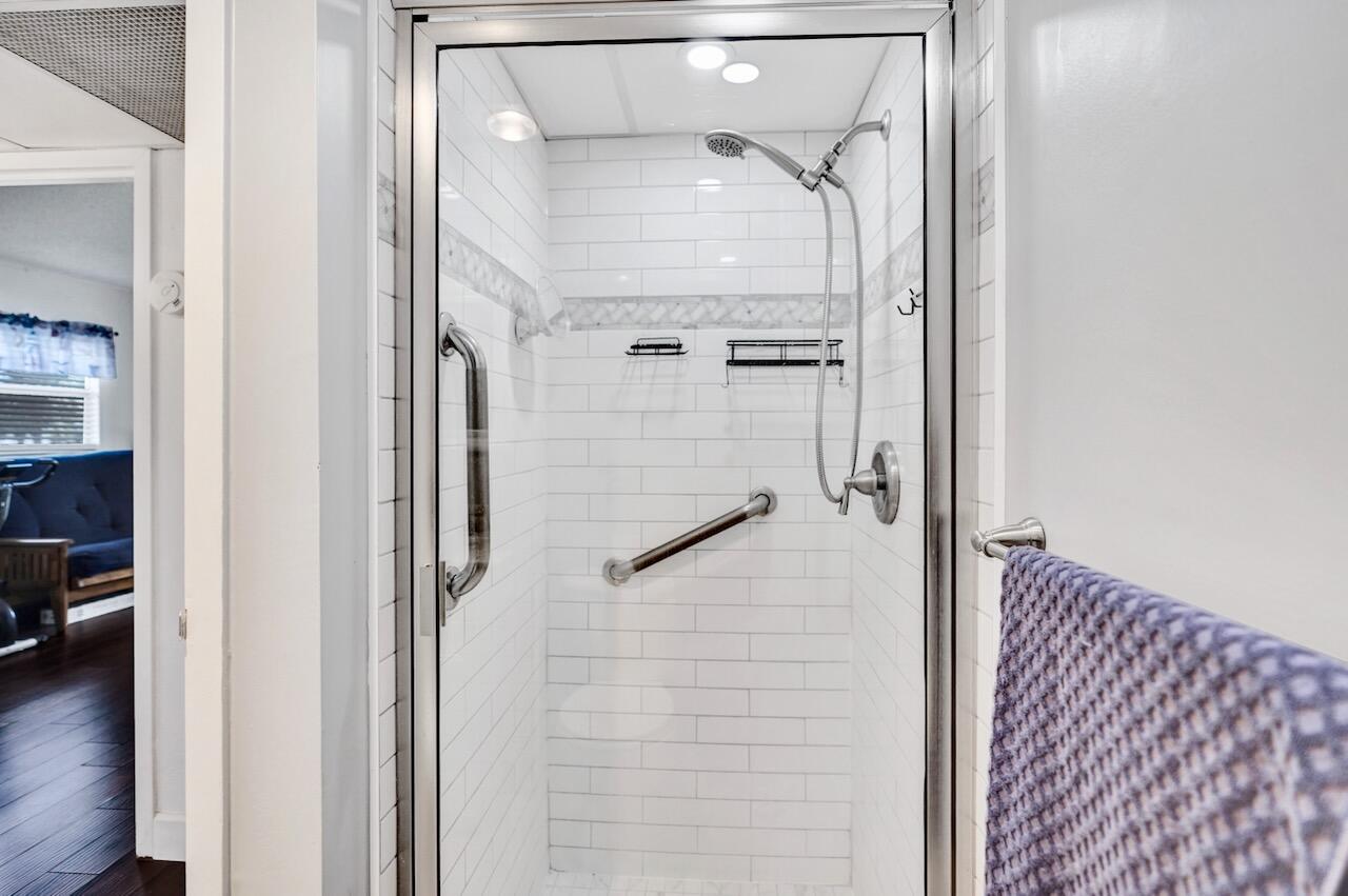 KINGS POINT MONACO CONDOS - Residential