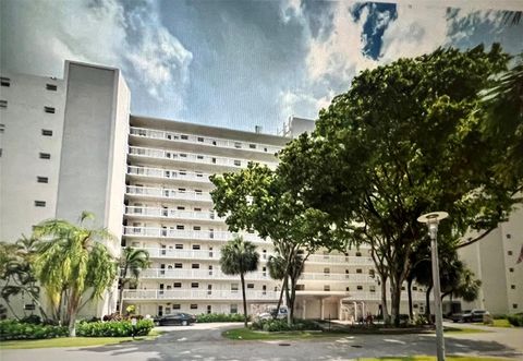 2555 NE 11th St 308 Fort Lauderdale FL 33304