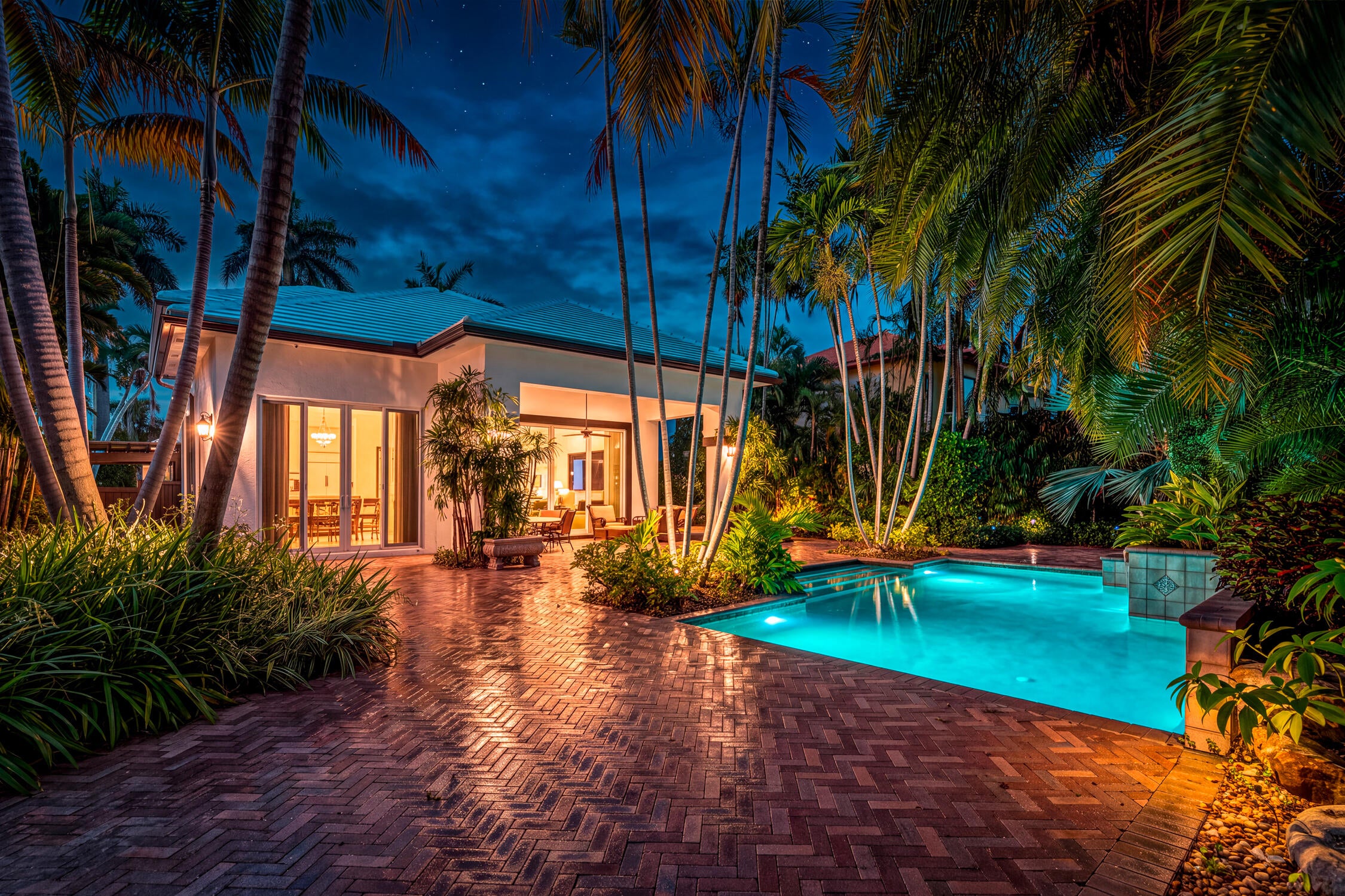389 Oregon Lane