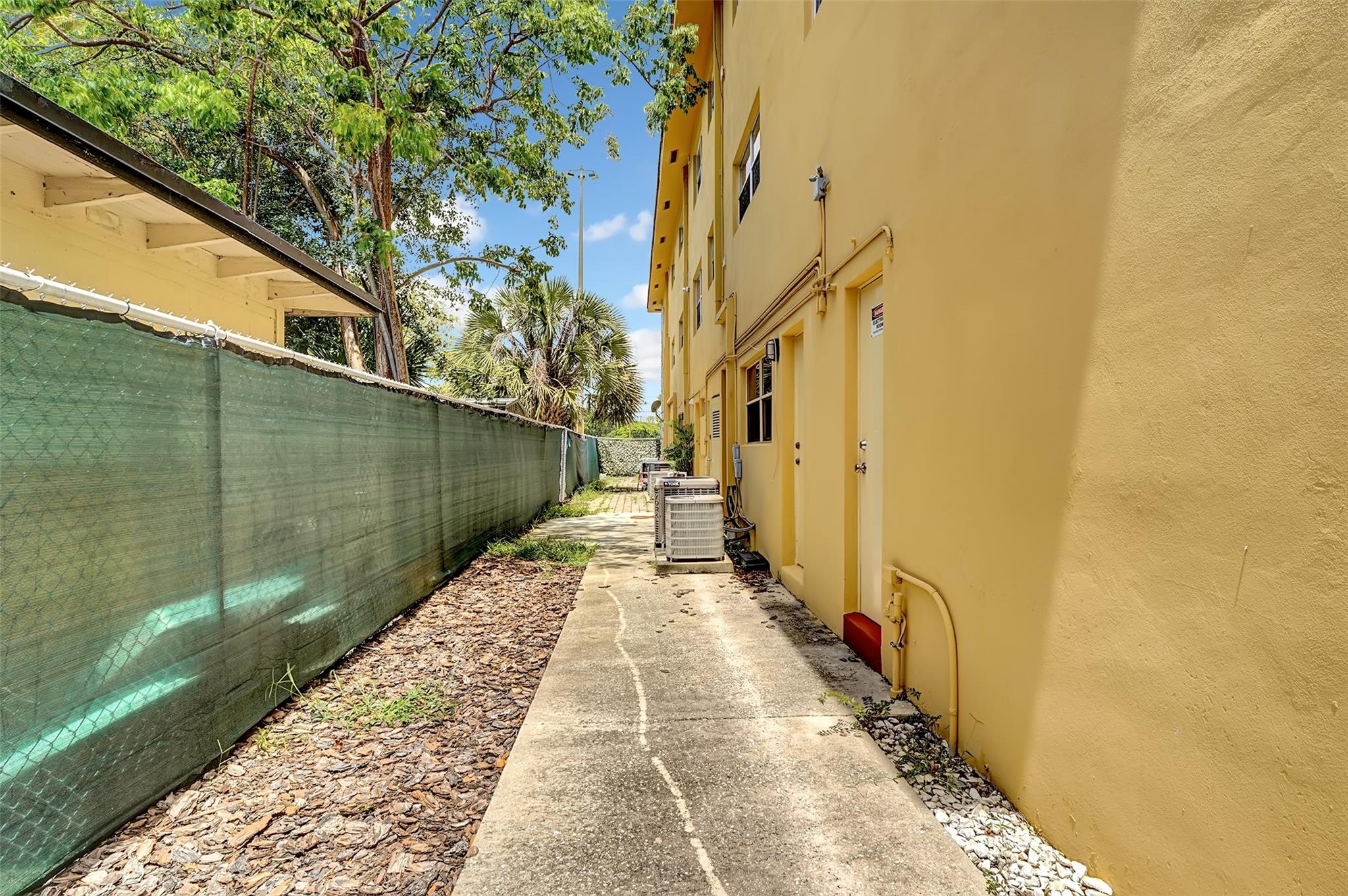 Sevilla Courts Condo - Residential Lease