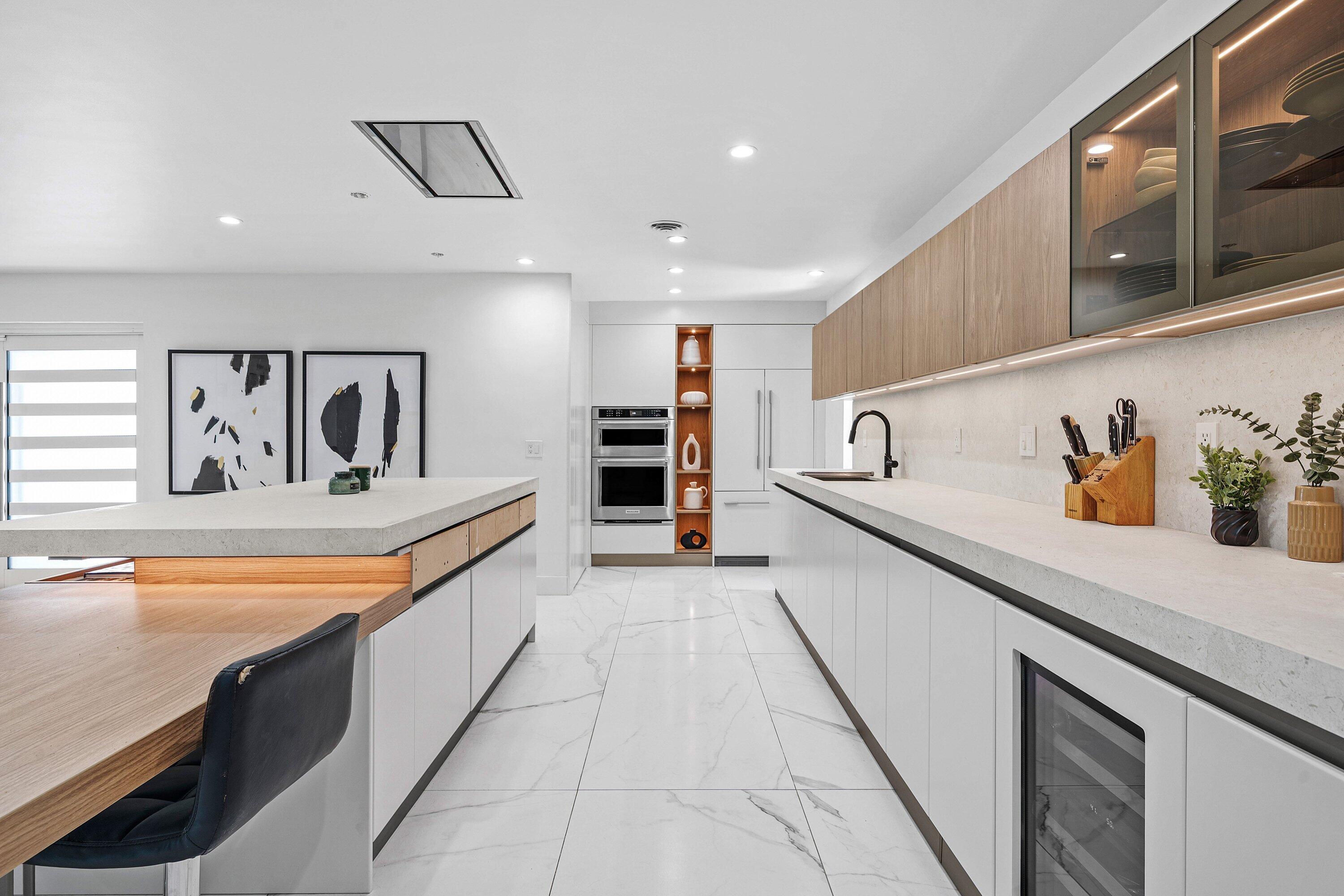 IMPERIAL POINT 1 SEC - Residential