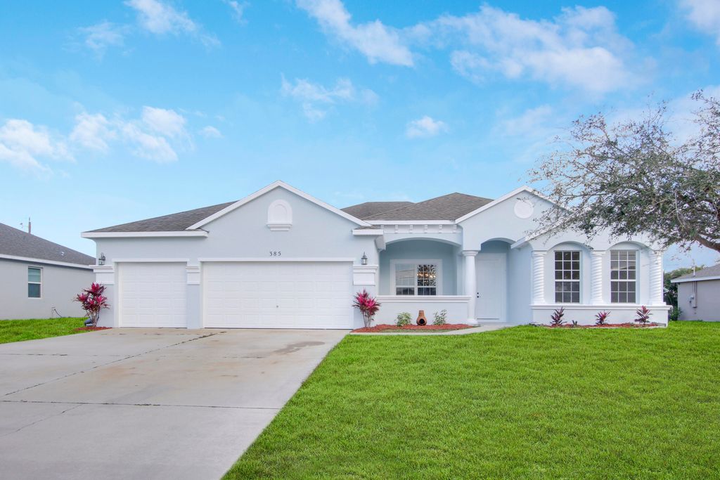 Photo of 385 SW Mccomb Avenue, Port Saint Lucie, FL 34953 (MLS # R10779168)