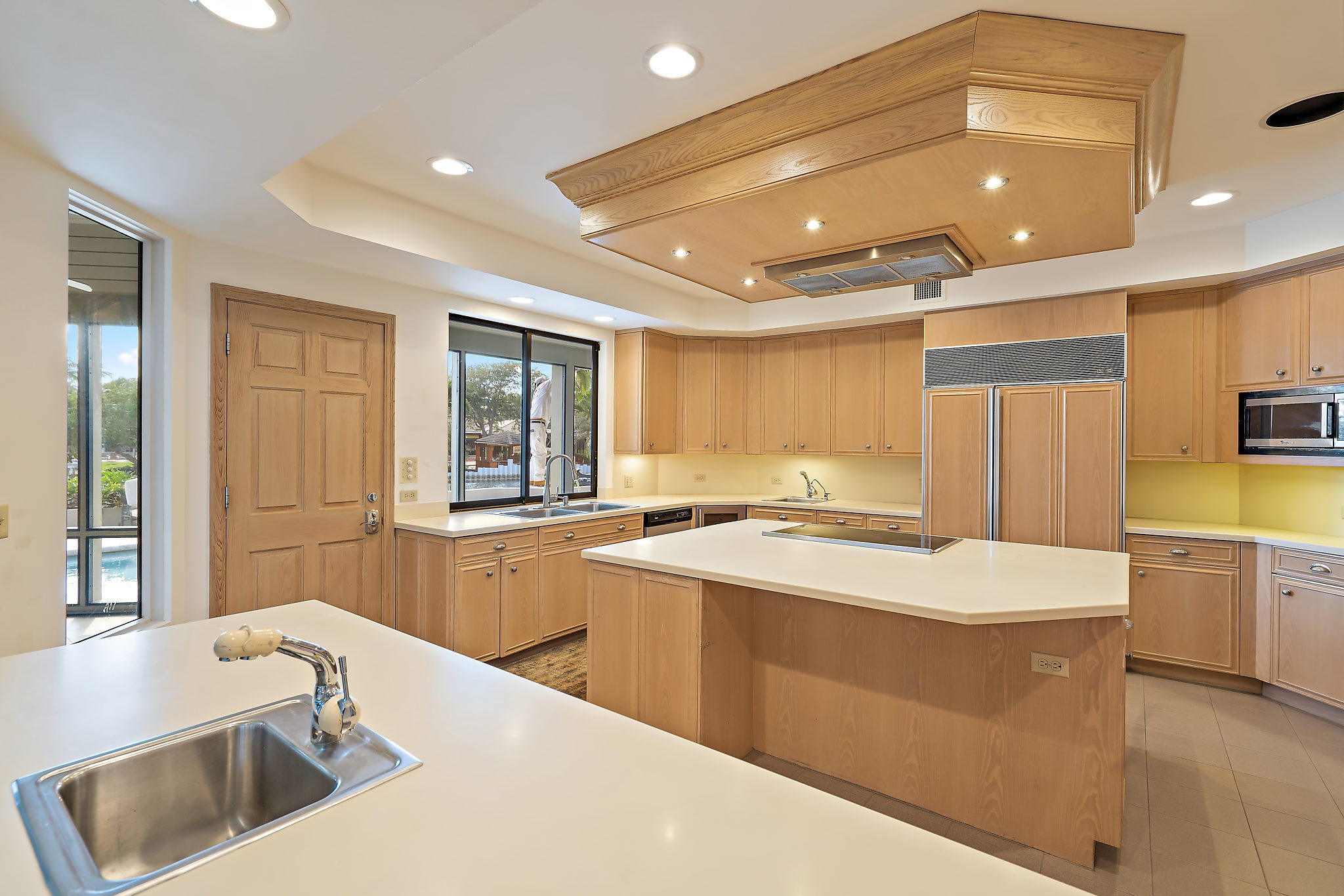 HIDDEN KEY - Residential