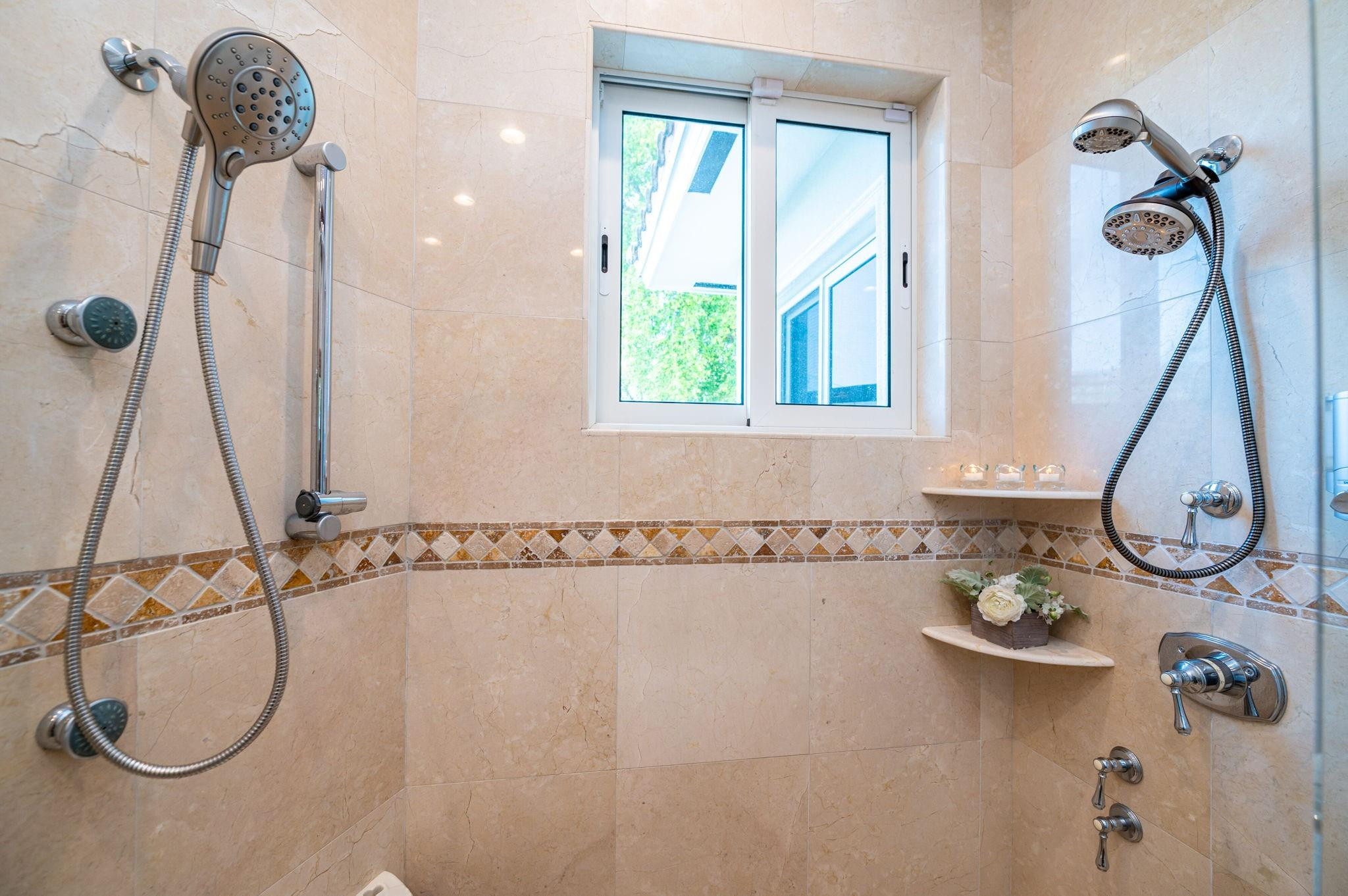 Imperial Point 4th Sec Ex - Residential Lease