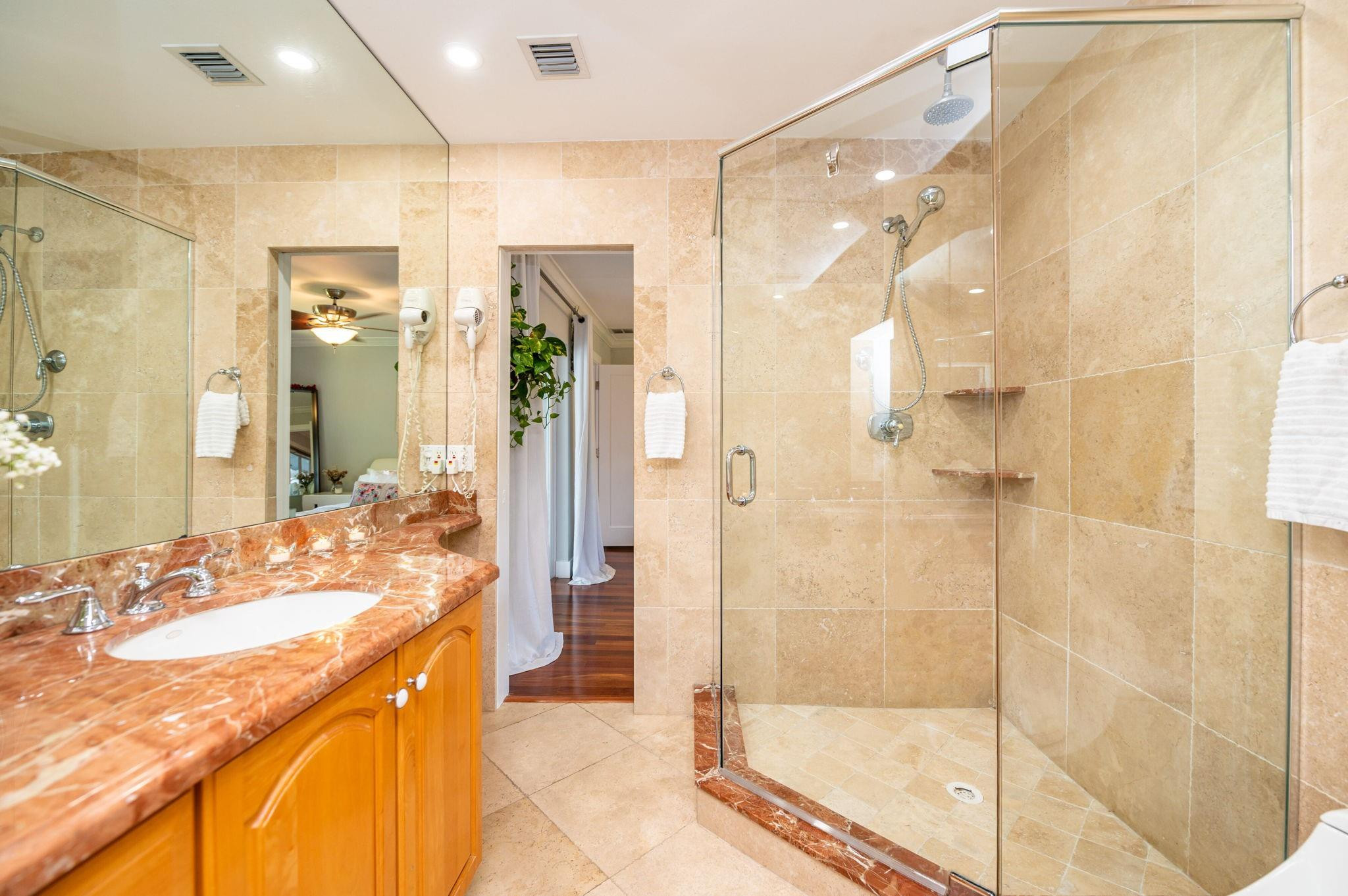 Imperial Point 4th Sec Ex - Residential Lease