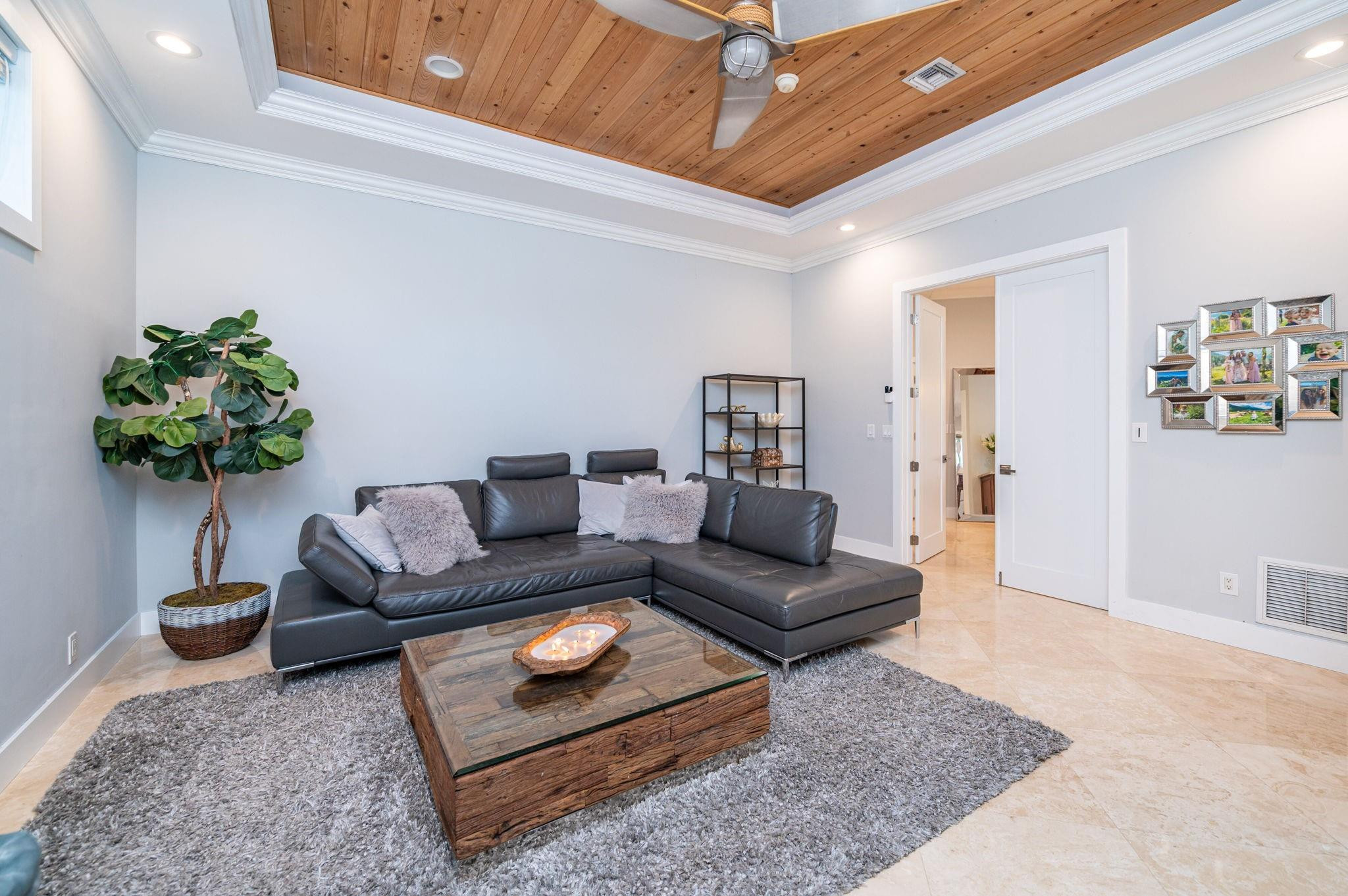 Imperial Point 4th Sec Ex - Residential Lease