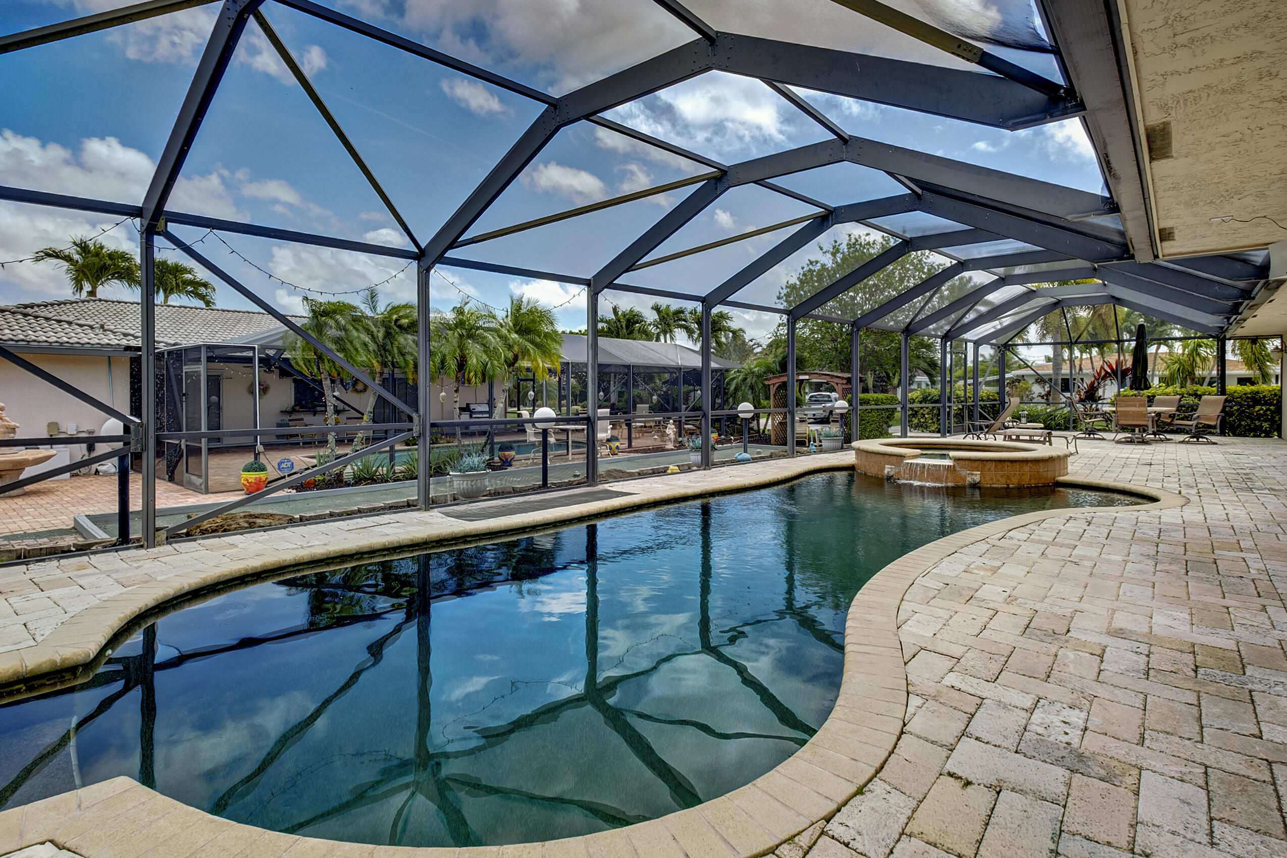 BOCA WOODS - Residential