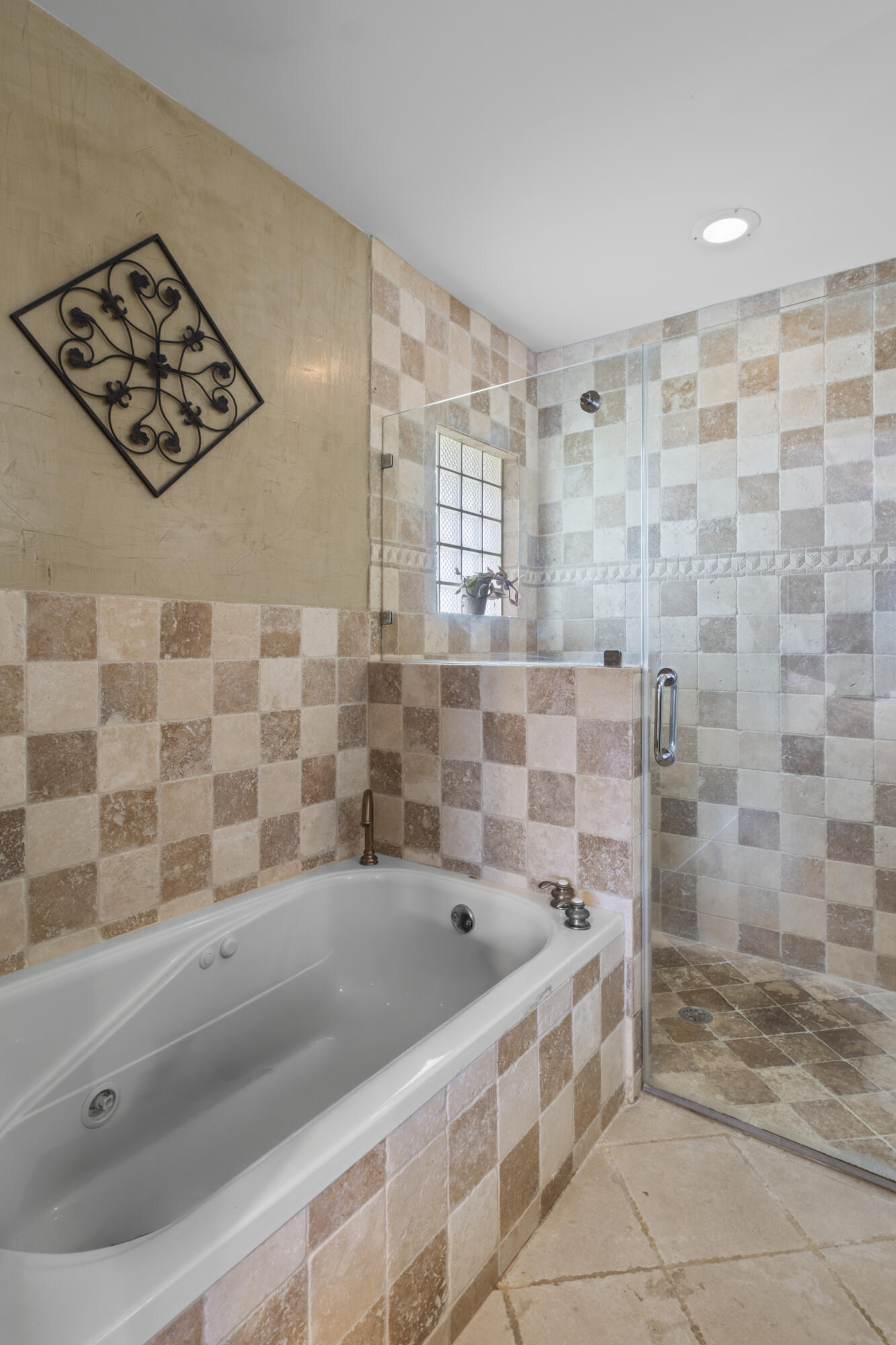 BOCA WOODS - Residential