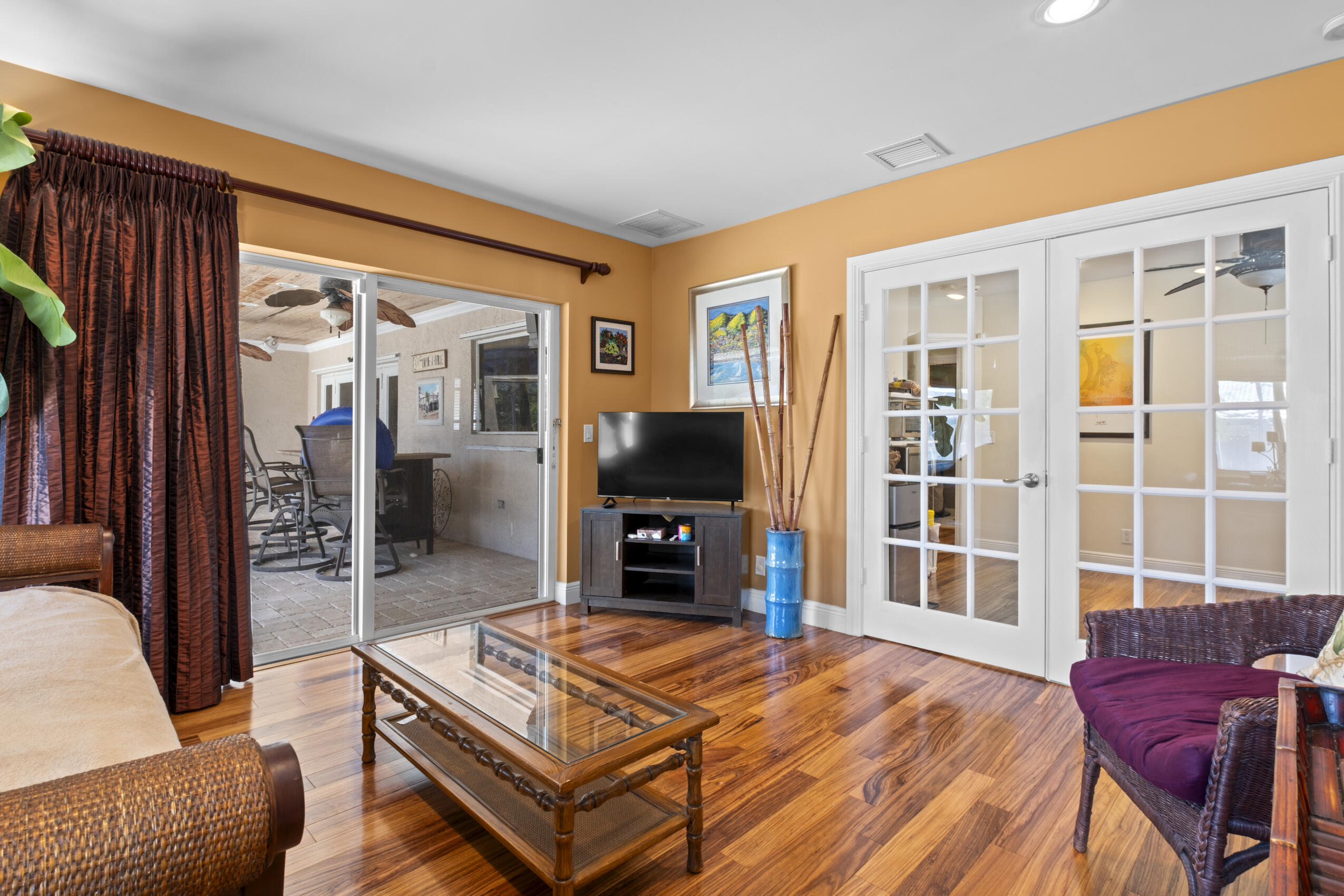 BOCA WOODS - Residential