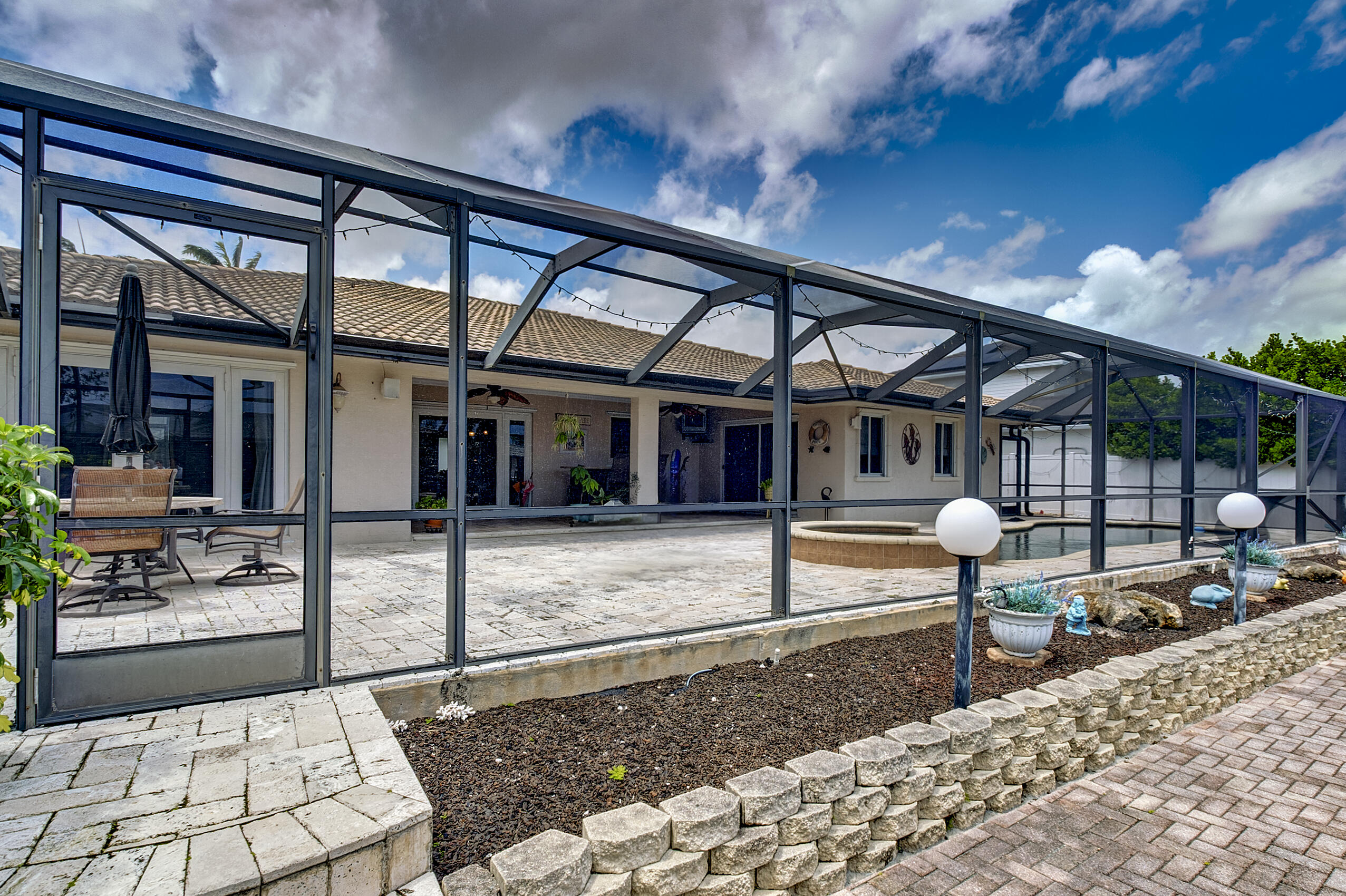 BOCA WOODS - Residential