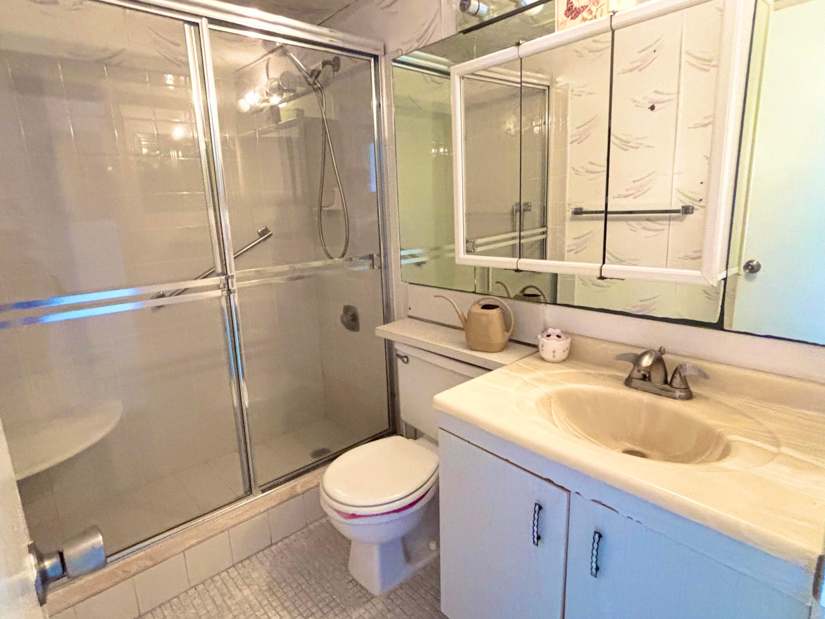 OAKRIDGE A CONDO - Residential