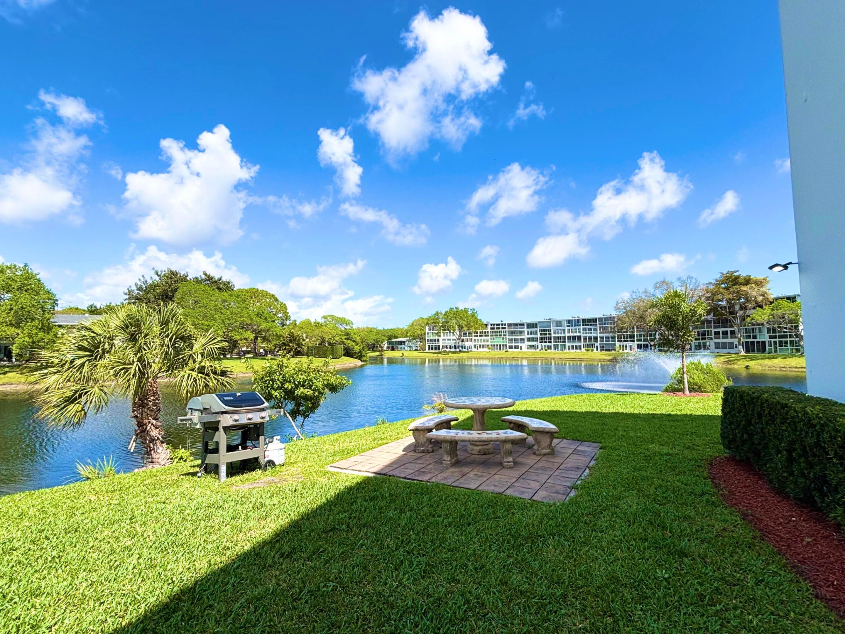 OAKRIDGE A CONDO - Residential