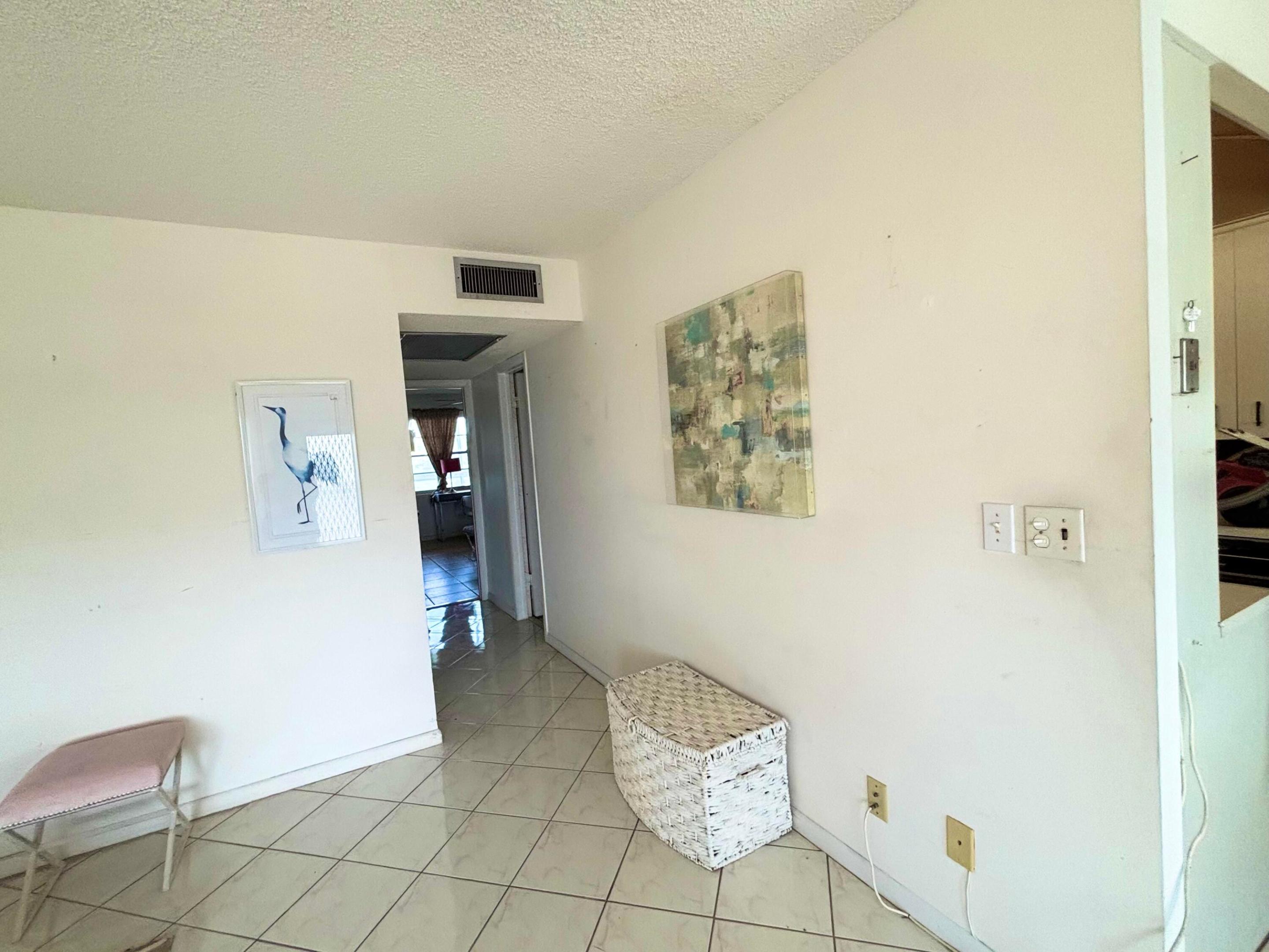 OAKRIDGE A CONDO - Residential