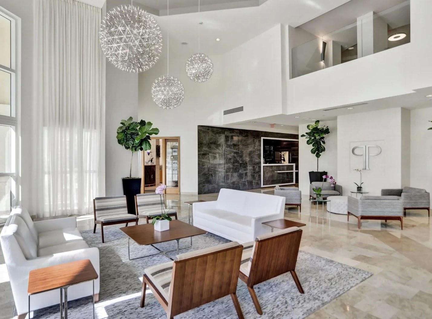 Palmetto Place Condo - Residential Lease