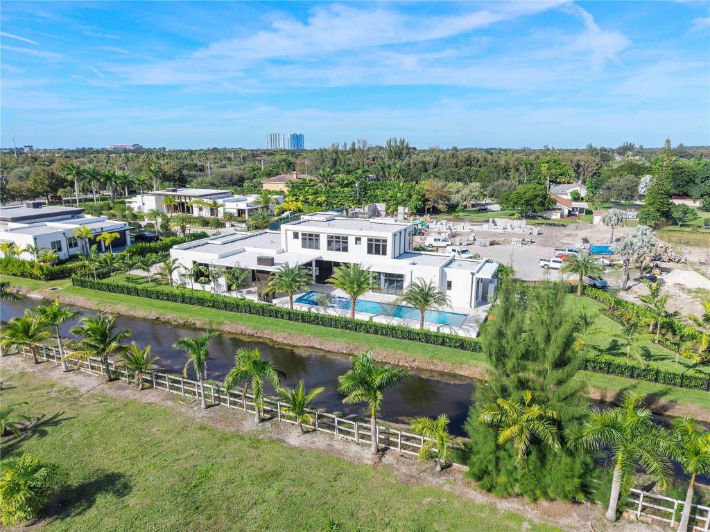 PLANTATION ACRES ESTATES - Residential