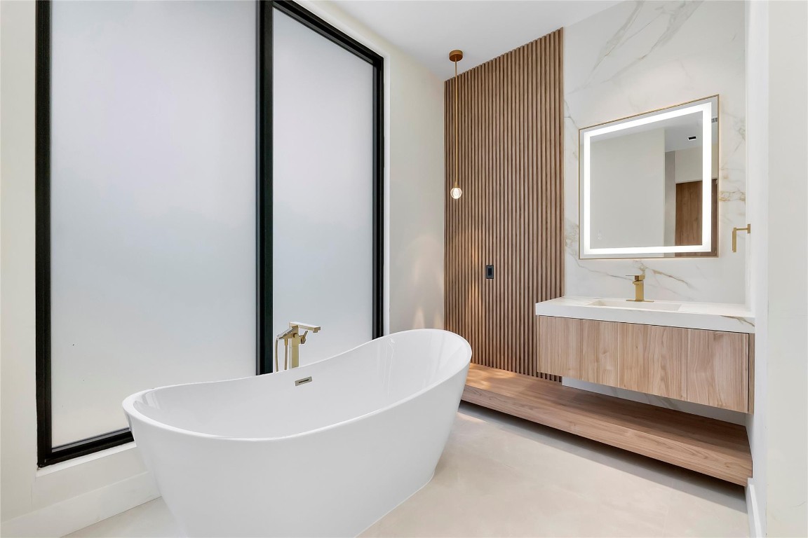 PLANTATION ACRES ESTATES - Residential