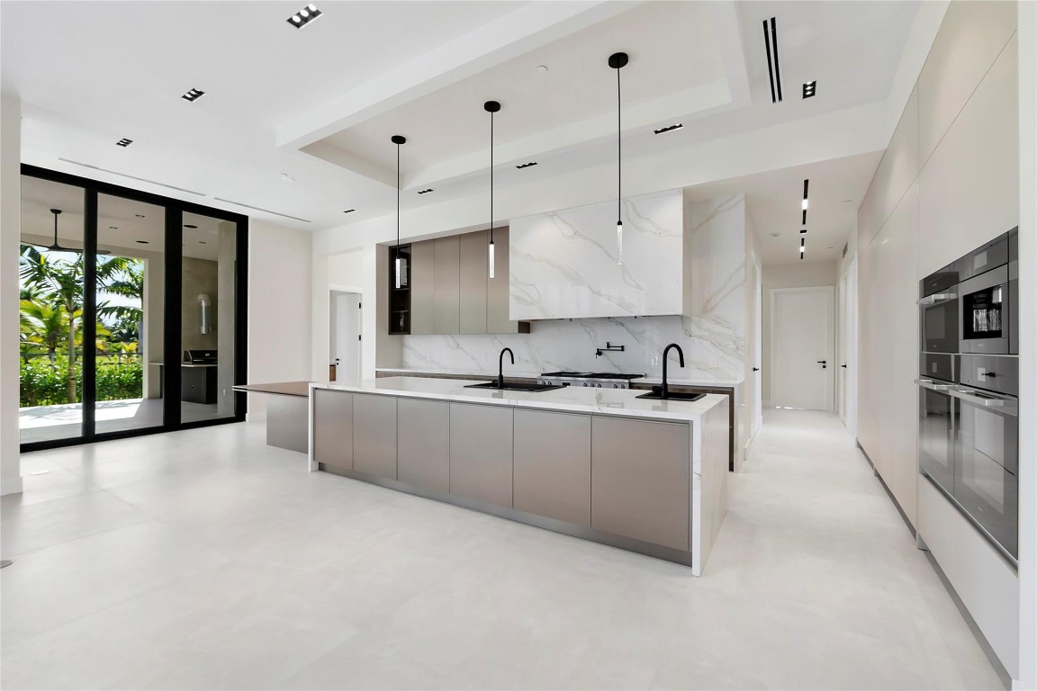 PLANTATION ACRES ESTATES - Residential