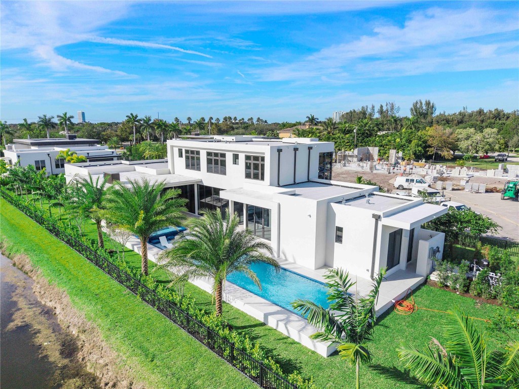 PLANTATION ACRES ESTATES - Residential