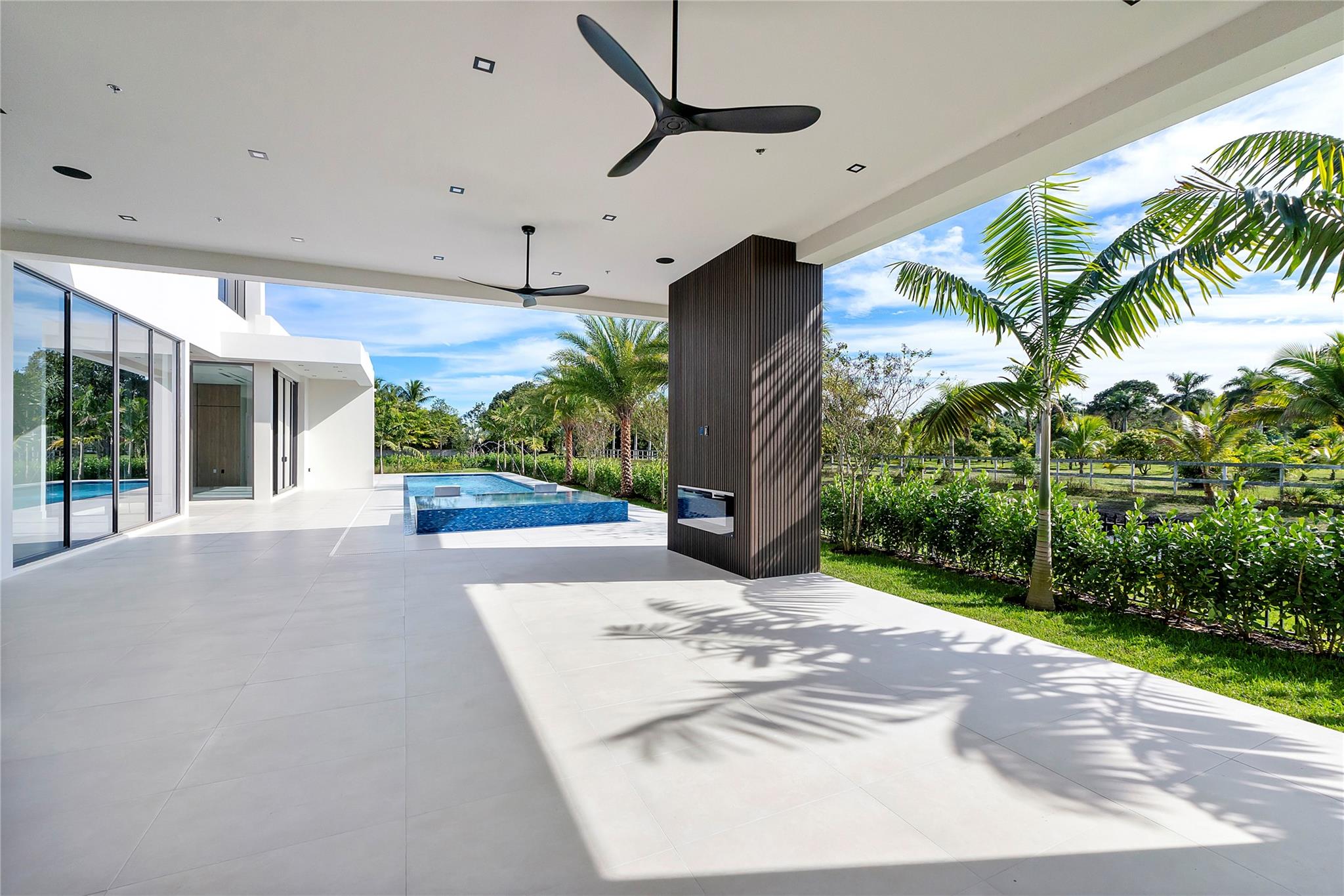 PLANTATION ACRES ESTATES - Residential