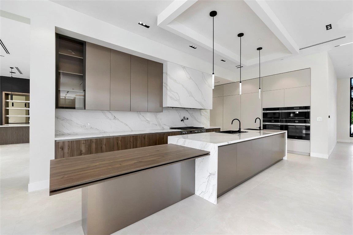 PLANTATION ACRES ESTATES - Residential