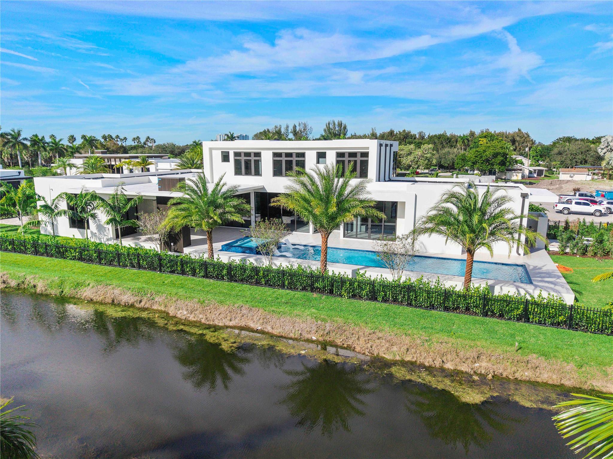 PLANTATION ACRES ESTATES - Residential