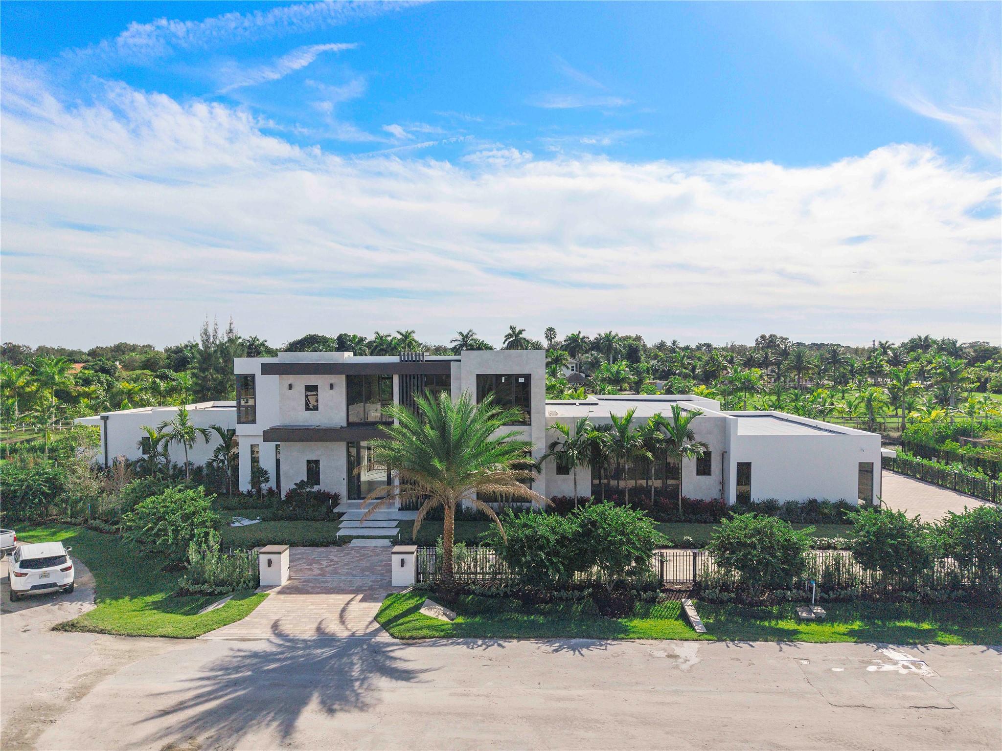 PLANTATION ACRES ESTATES - Residential