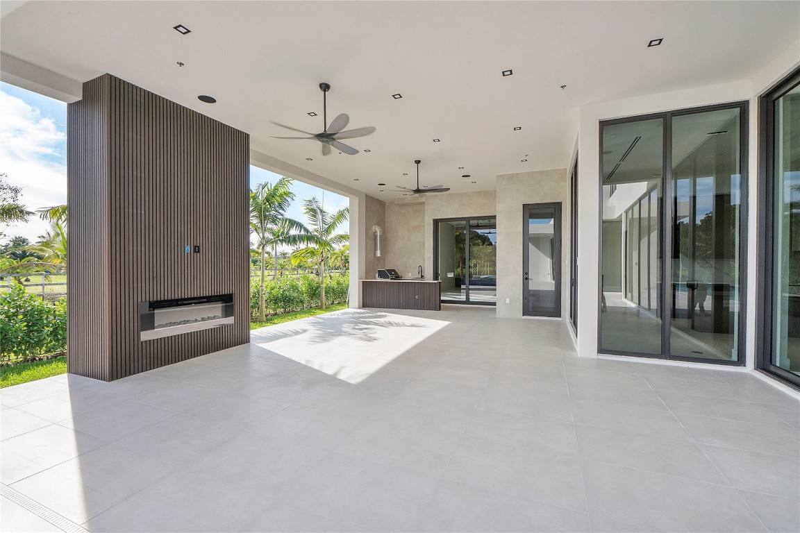 PLANTATION ACRES ESTATES - Residential